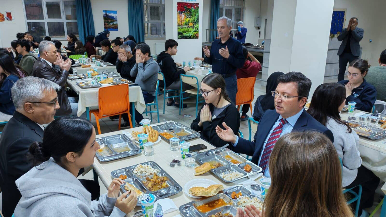 K A Y M A K A M S A H I N L I S E O G R E N C I L E R I Y L E I F T A 1200323 356978