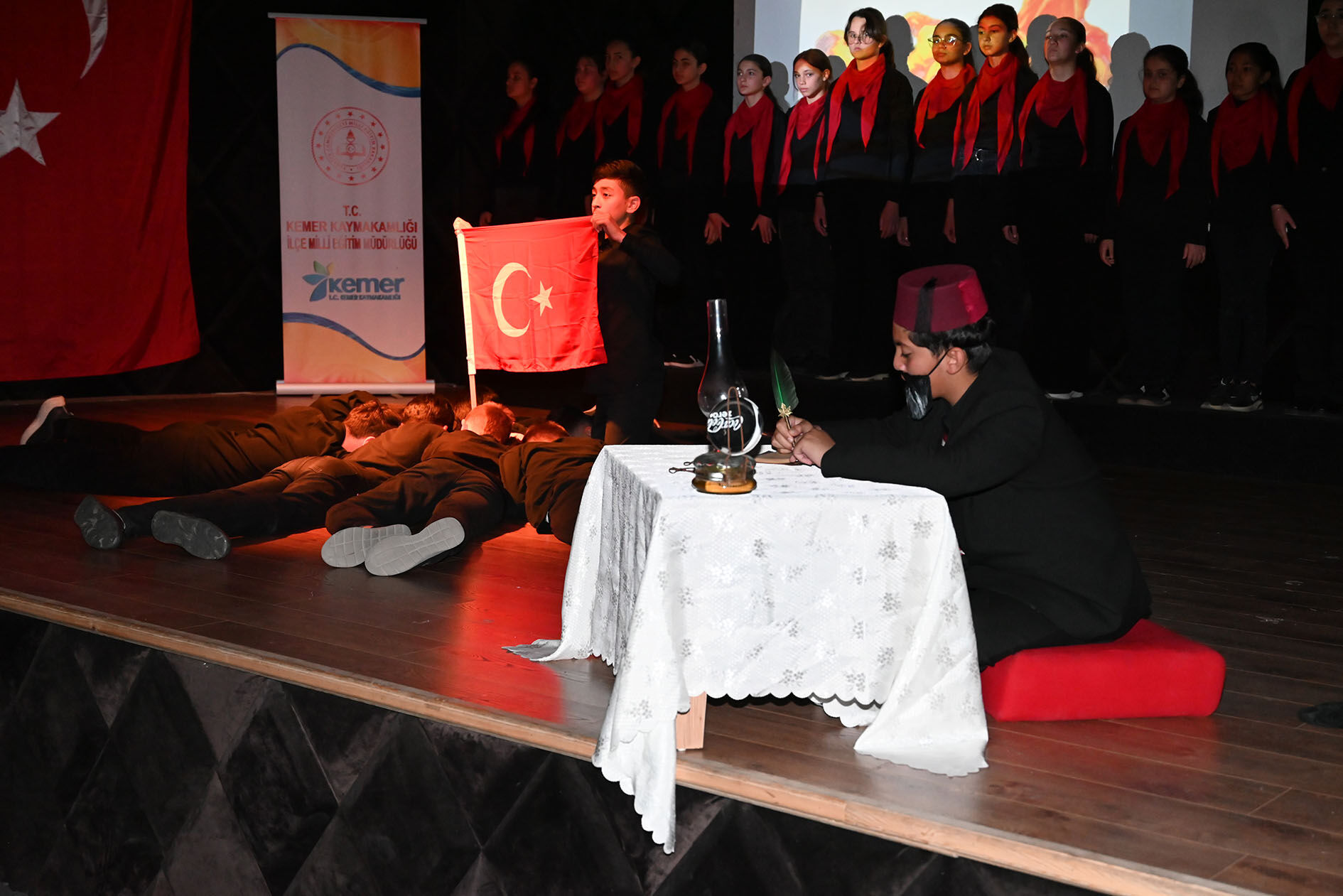 K E M E R D E I S T I K L A L M A R S I N I N K A B U L U T O R E N 1209022 359526