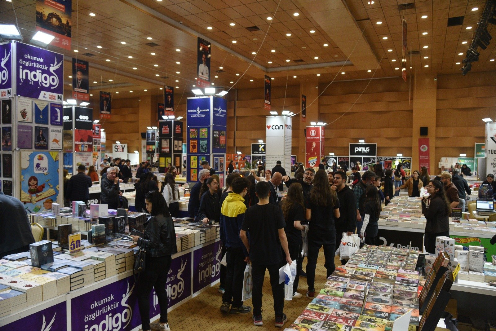 Kepez Kitap Fuarı başladı