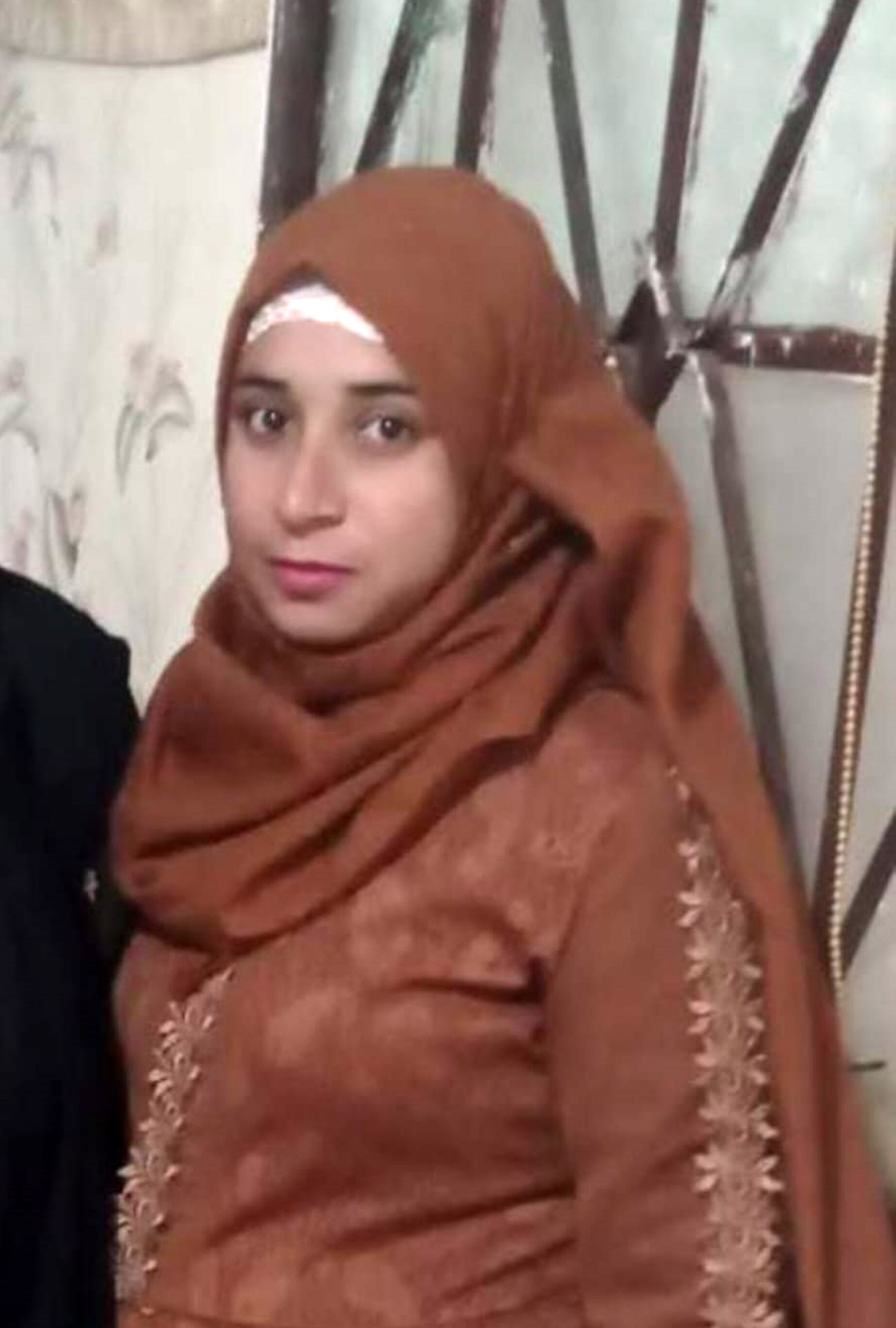 K O N T E Y N E R Y A N G I N I N D A O L E N A N N E I L E 5 C O C 1223346 363728