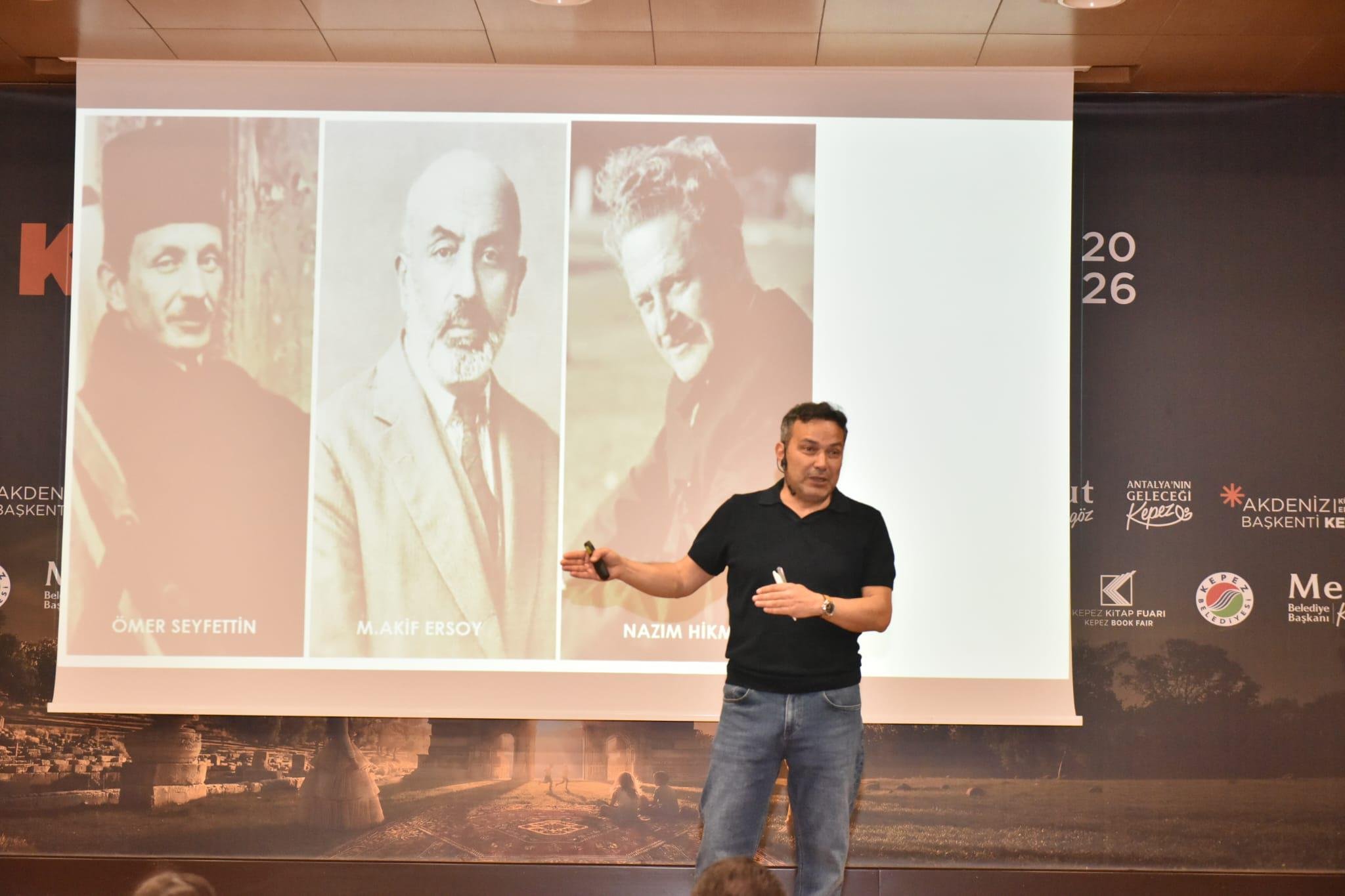 Ahmet Şerif İzgören Kepez Kitap Fuarı'nda