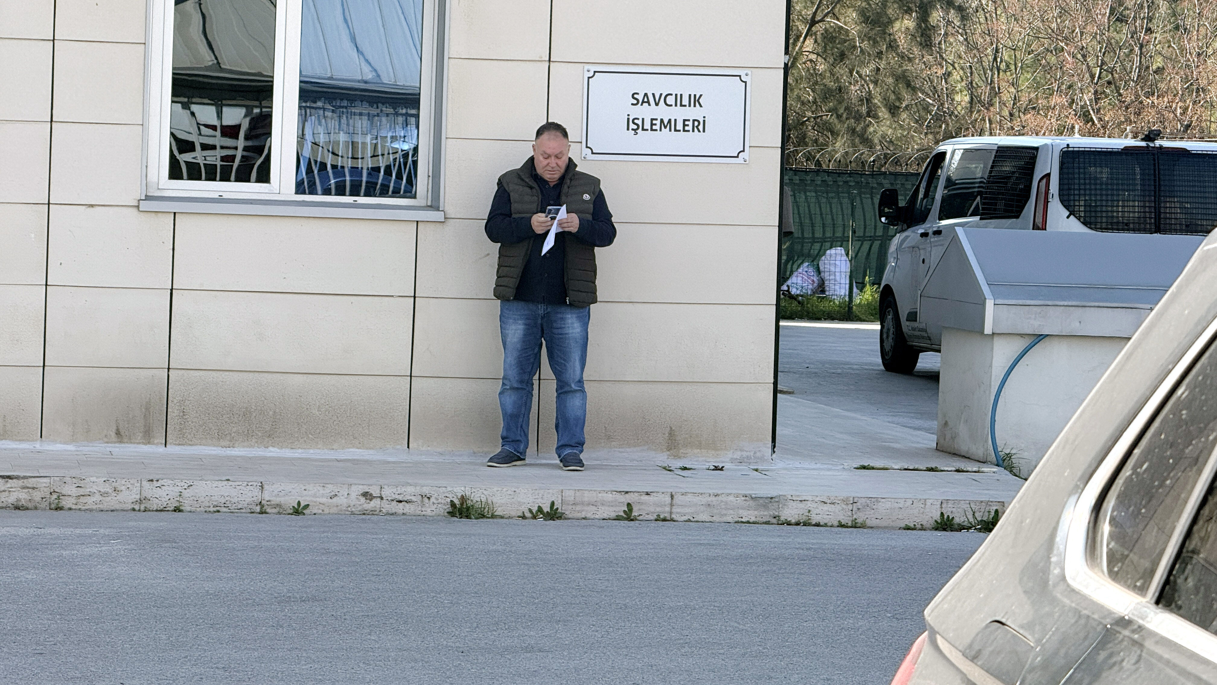 O T O M O B I L I L E M O T O S I K L E T I N C A R P I S T I G I K A Z 1210549 360011