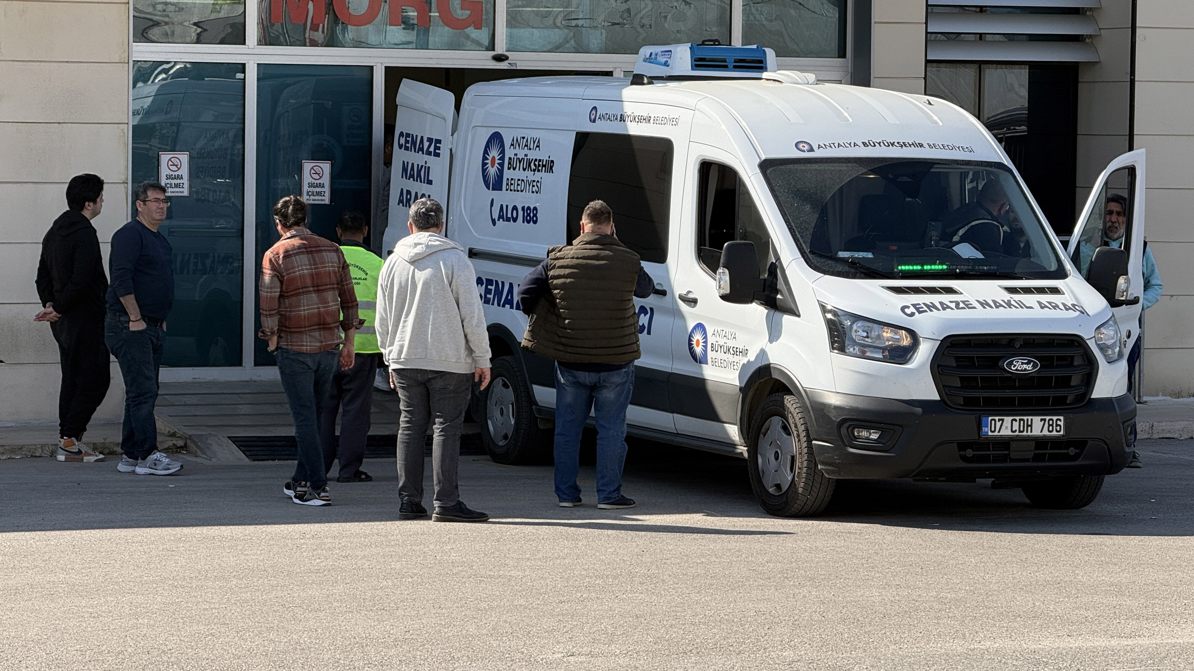 O T O M O B I L I L E M O T O S I K L E T I N C A R P I S T I G I K A Z 1210550 360011