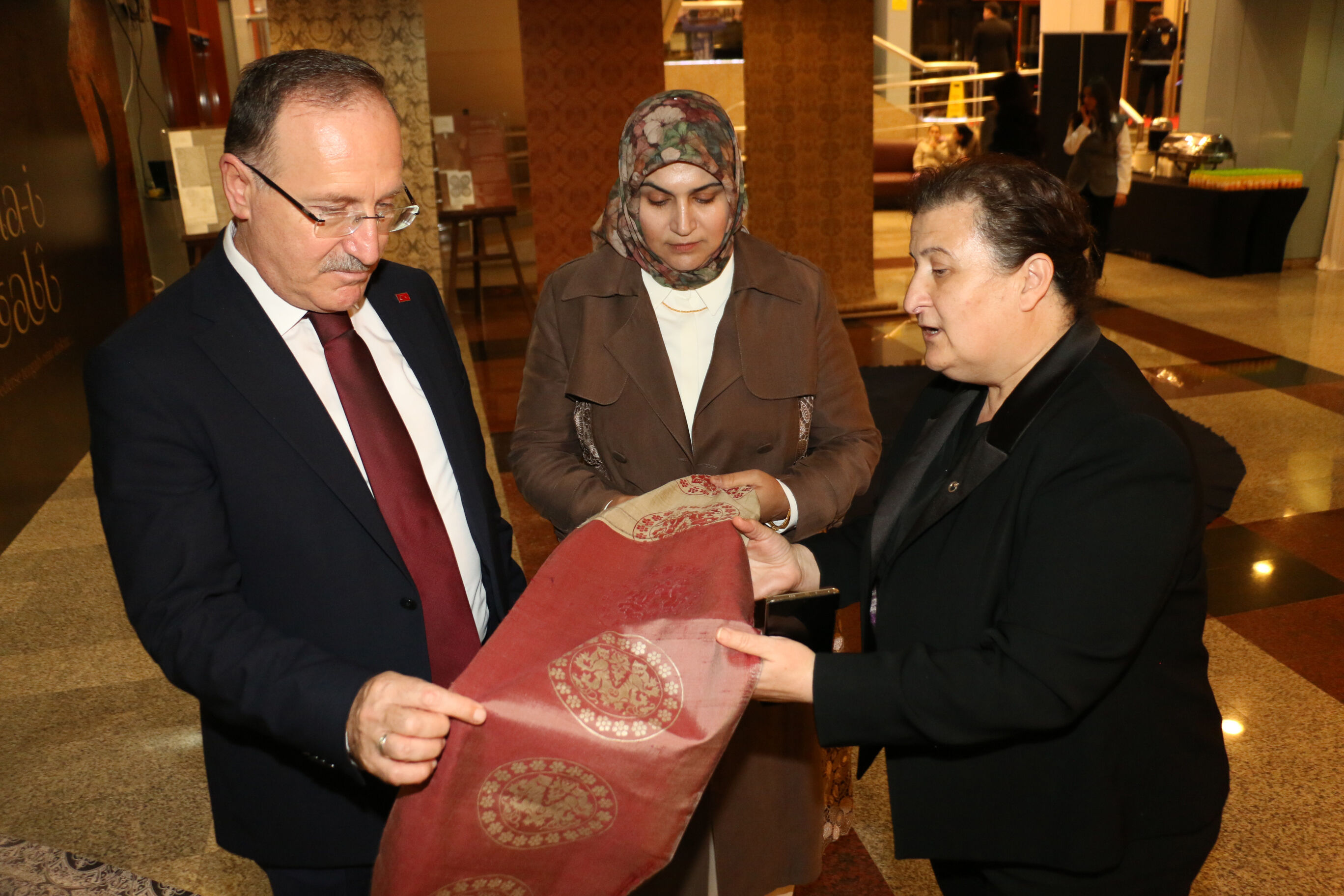 S E L C U K L U N U N 800 Y I L L I K U N U T U L A N K U M A S L A 1204670 358212