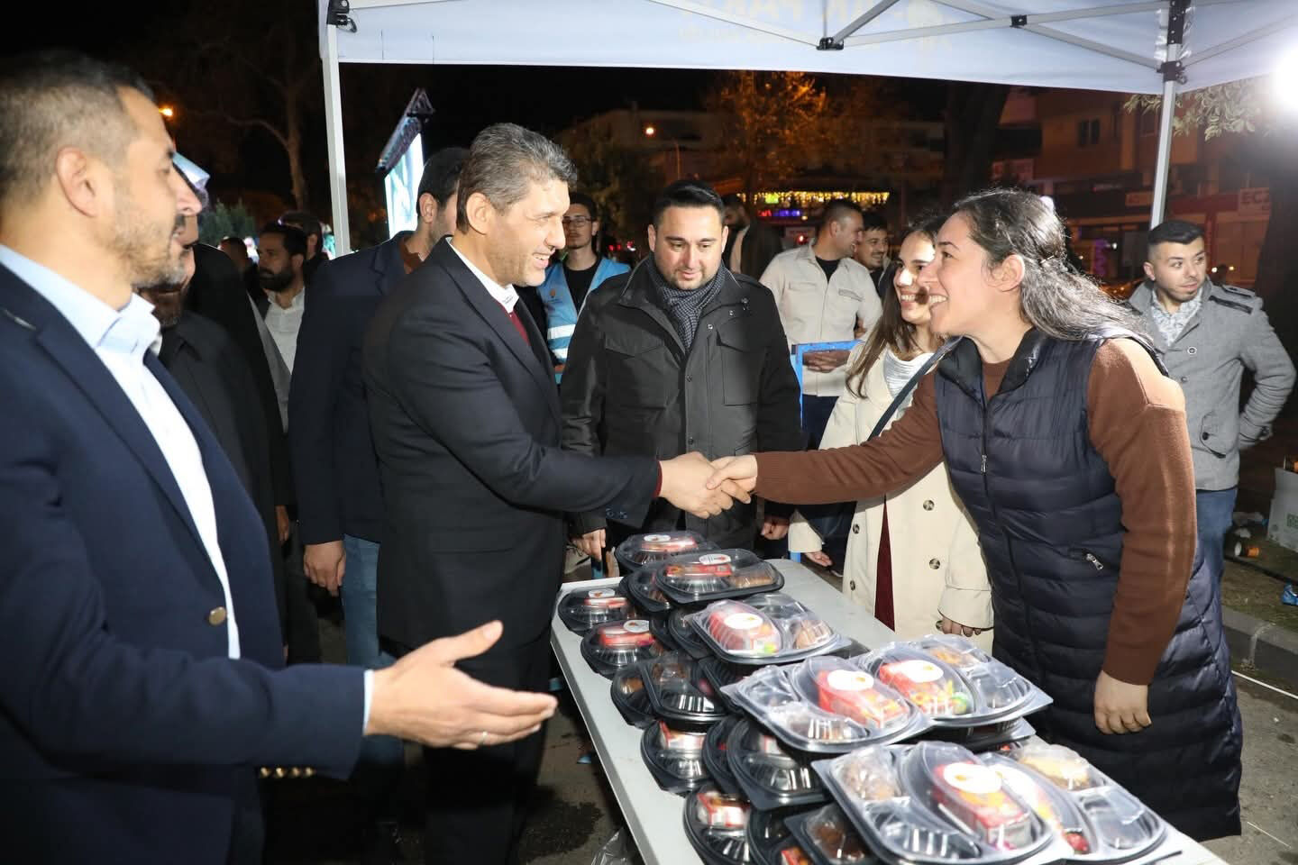 S E R I K’ T E R A M A Z A N S O L E N I N E Y O G U N I L G I 1214019 360998