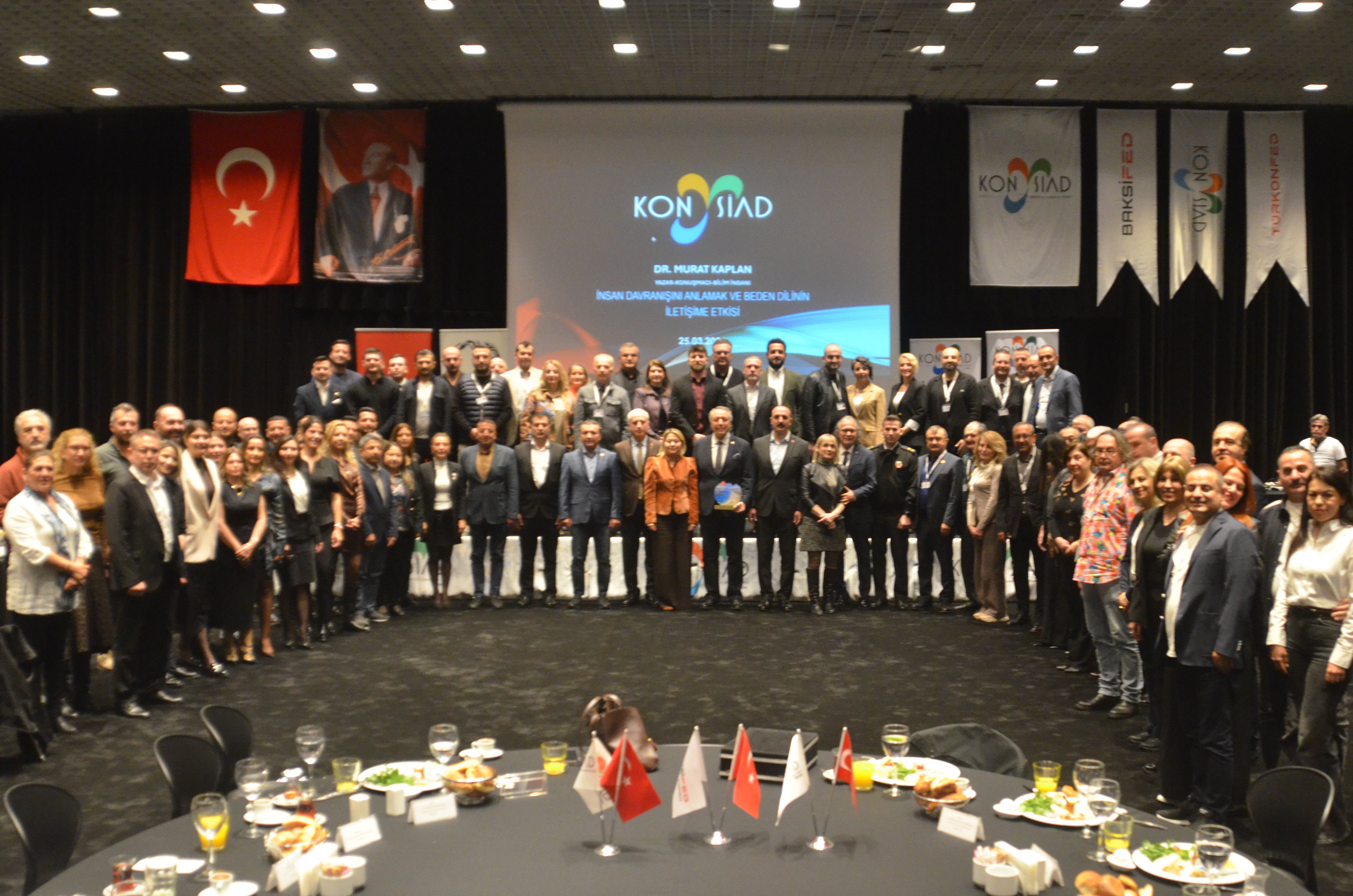 İş dünyası umudunu koruyor