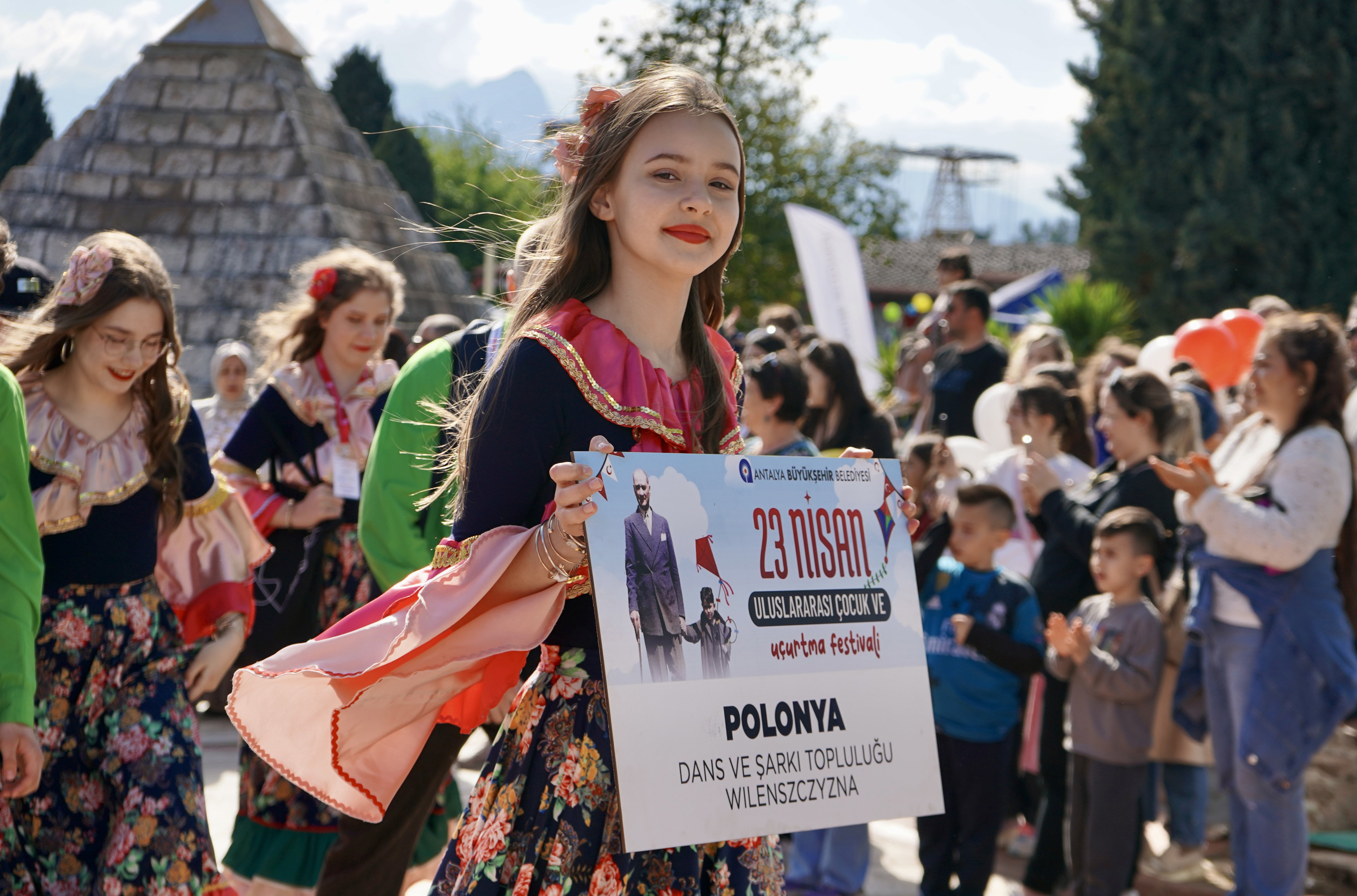 10 U L K E D E N C O C U K L A R S E V G I K O R T E J I’ N D E B U 1267960 377416