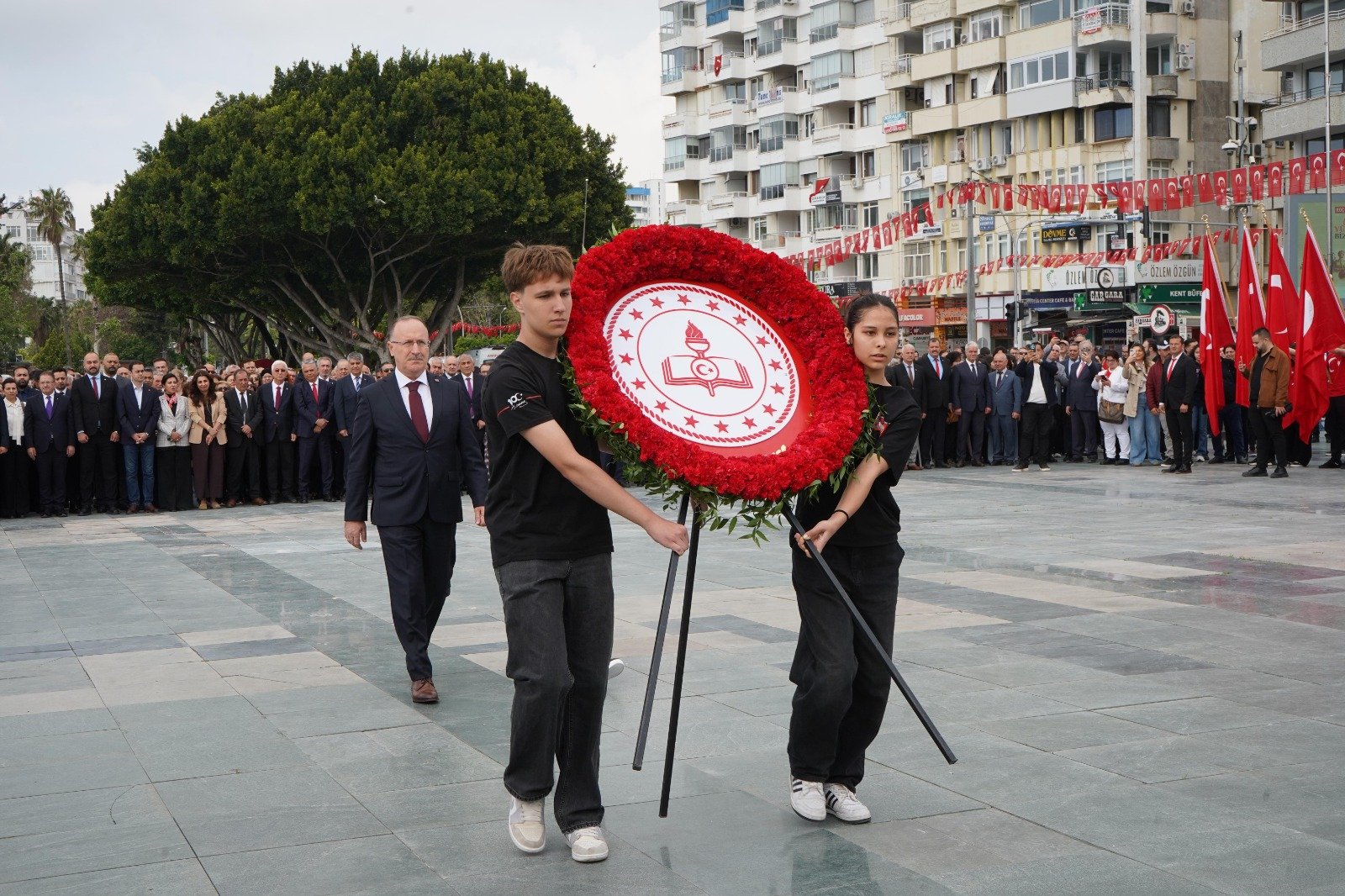 23 N I S A N K U T L A M A L A R I A N T A L Y A’ D A C E L E N K T 1274007 379202