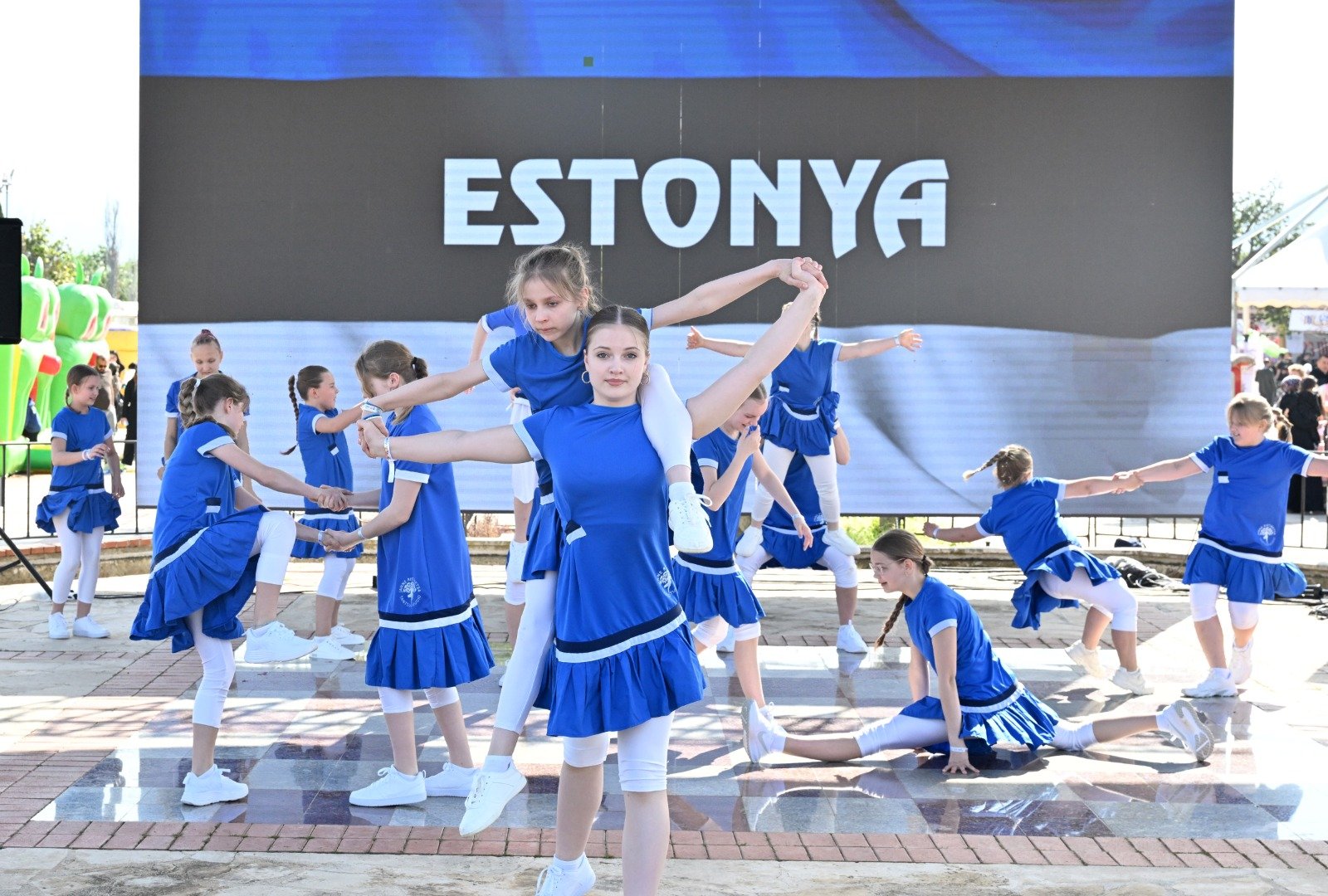 23 Nisan Cocuk Ve Ucurtma Festivali Bayr 1267269 377243 (1)