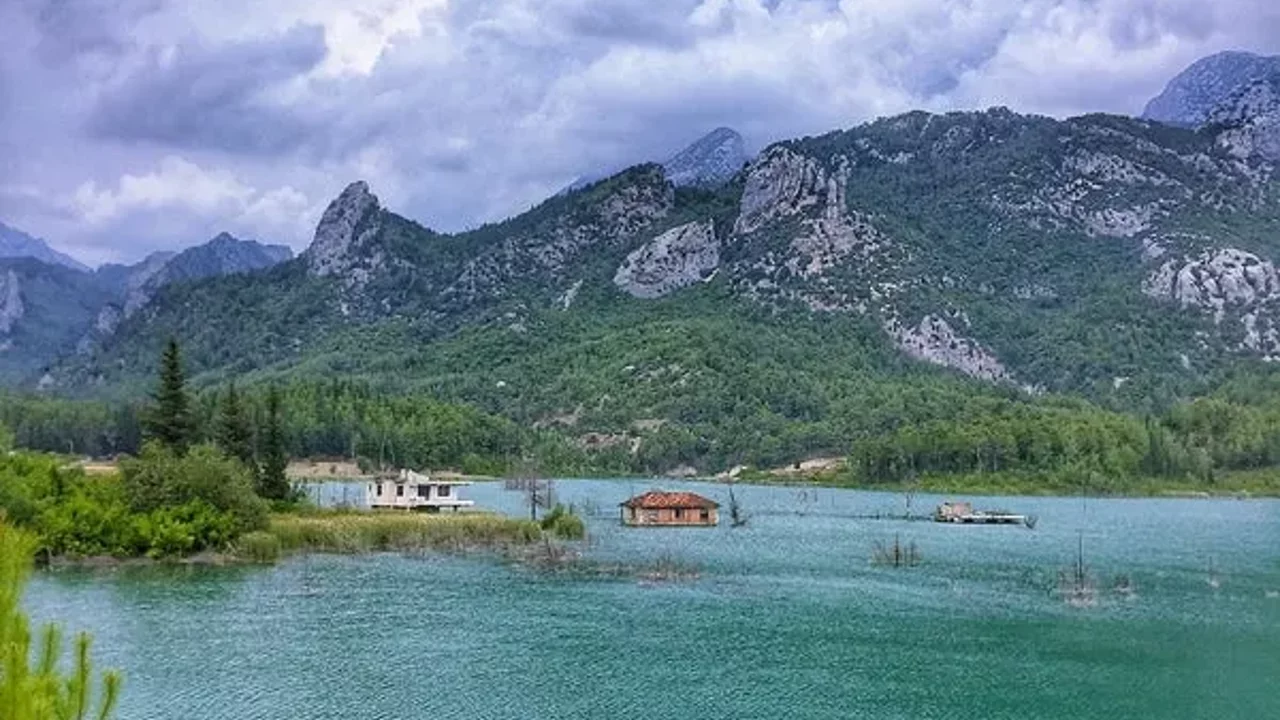Antalya’da akarsular ve göletler tehlikede