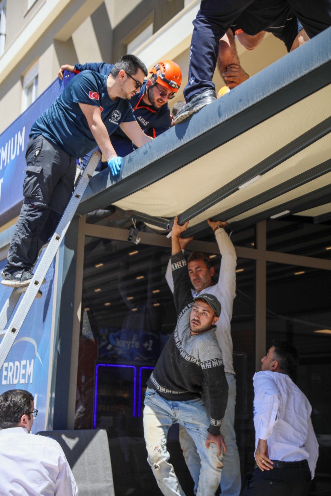 4 U N C U K A T T A N T E N T E N I N U Z E R I N E D U S U P Y A R 1271020 378287