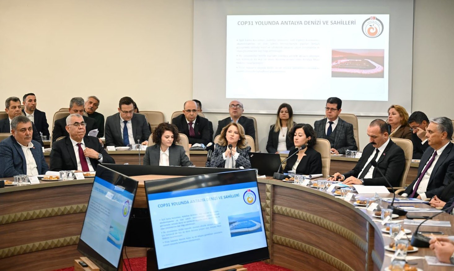 A N T A L Y A’ D A H E D E F M A V I A K D E N I Z 1244066 370138