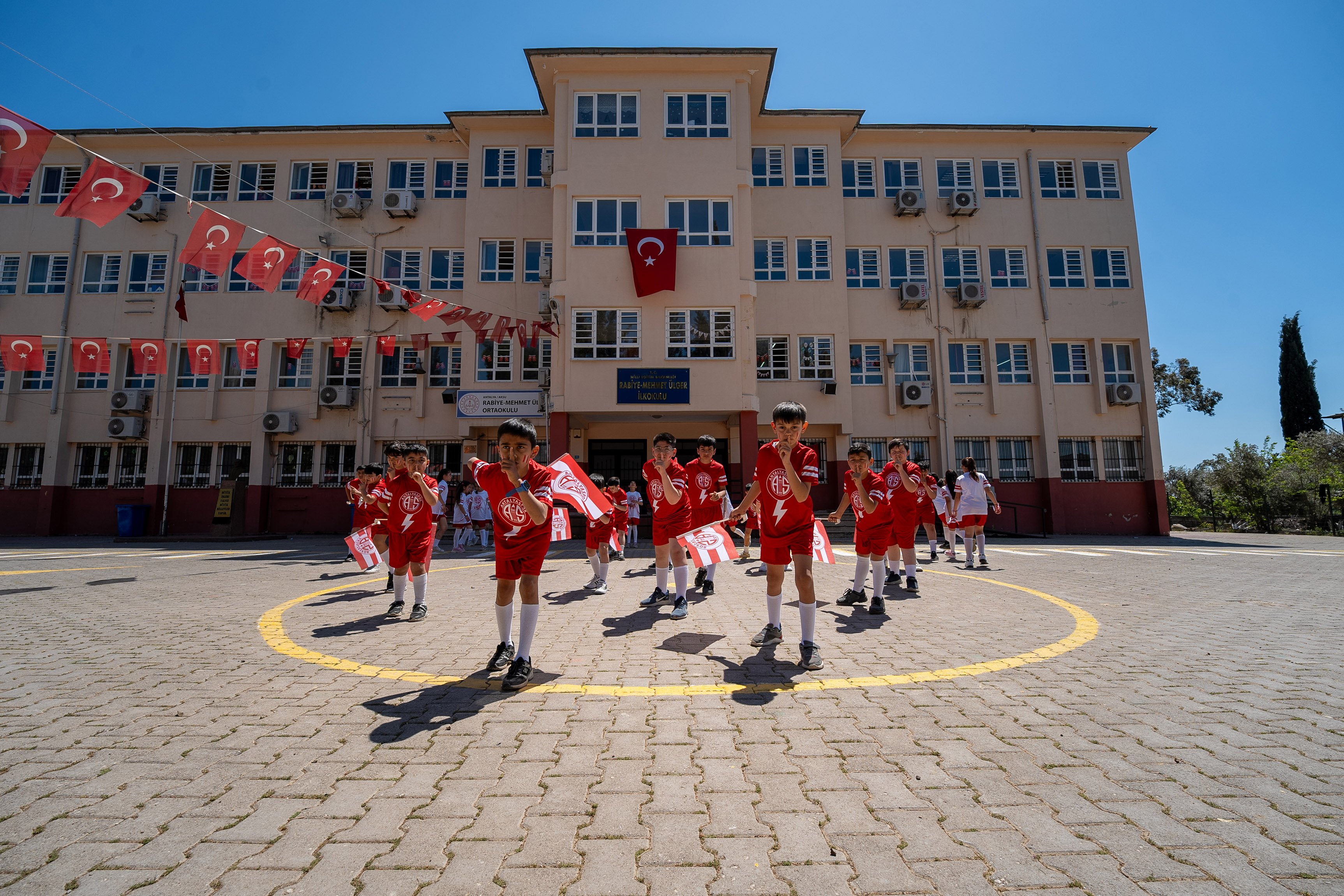 A N T A L Y A S P O R T E M A L I 23 N I S A N G O S T E R I S I 1273990 379196