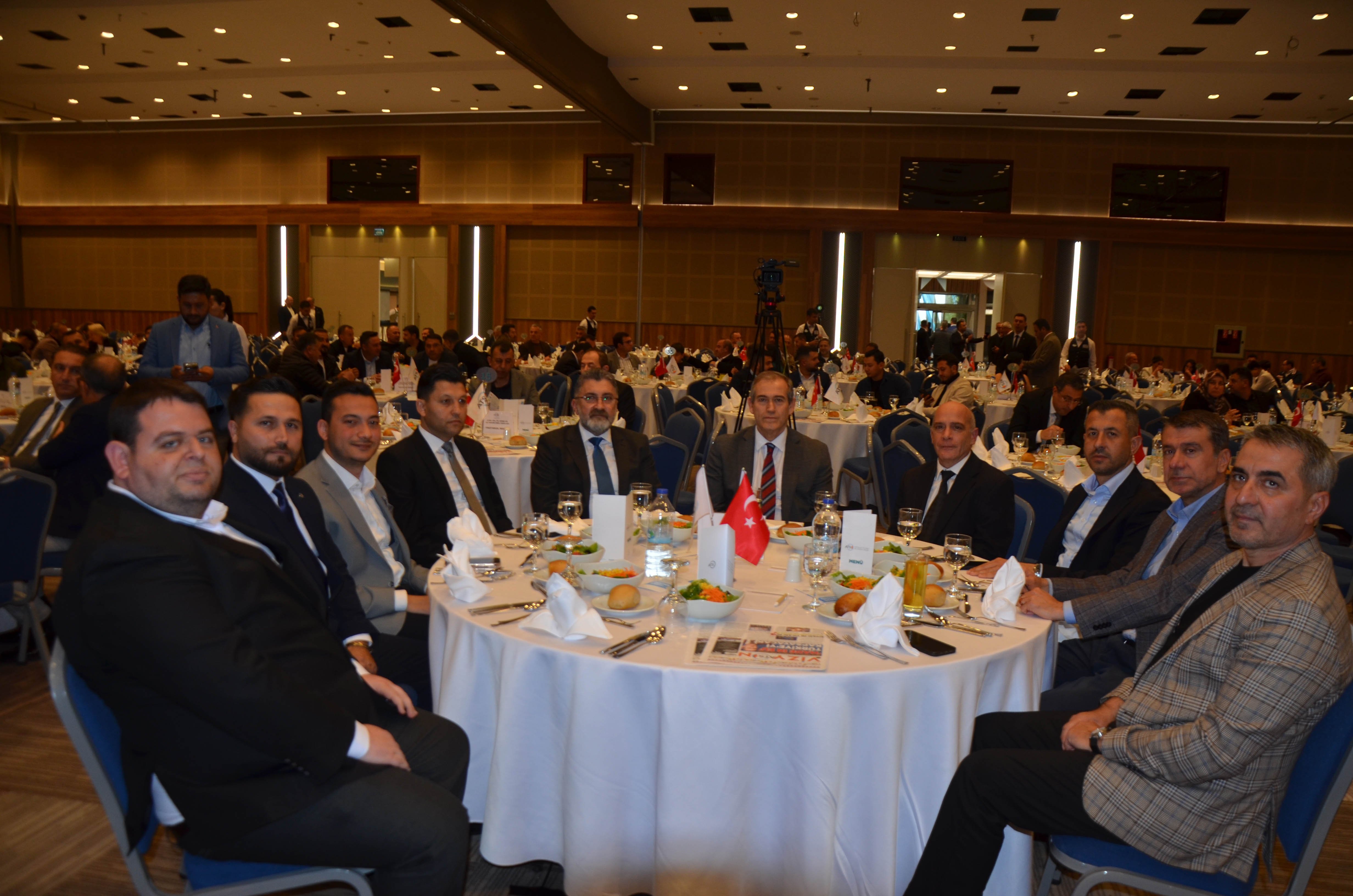 A T S O’ N U N 144’ U N C U Y I L I K A P S A M I N D A S E R I K’ 1251731 372484