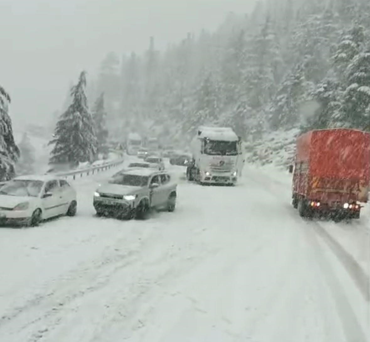 Antalya'da Nisan'da kar sürprizi