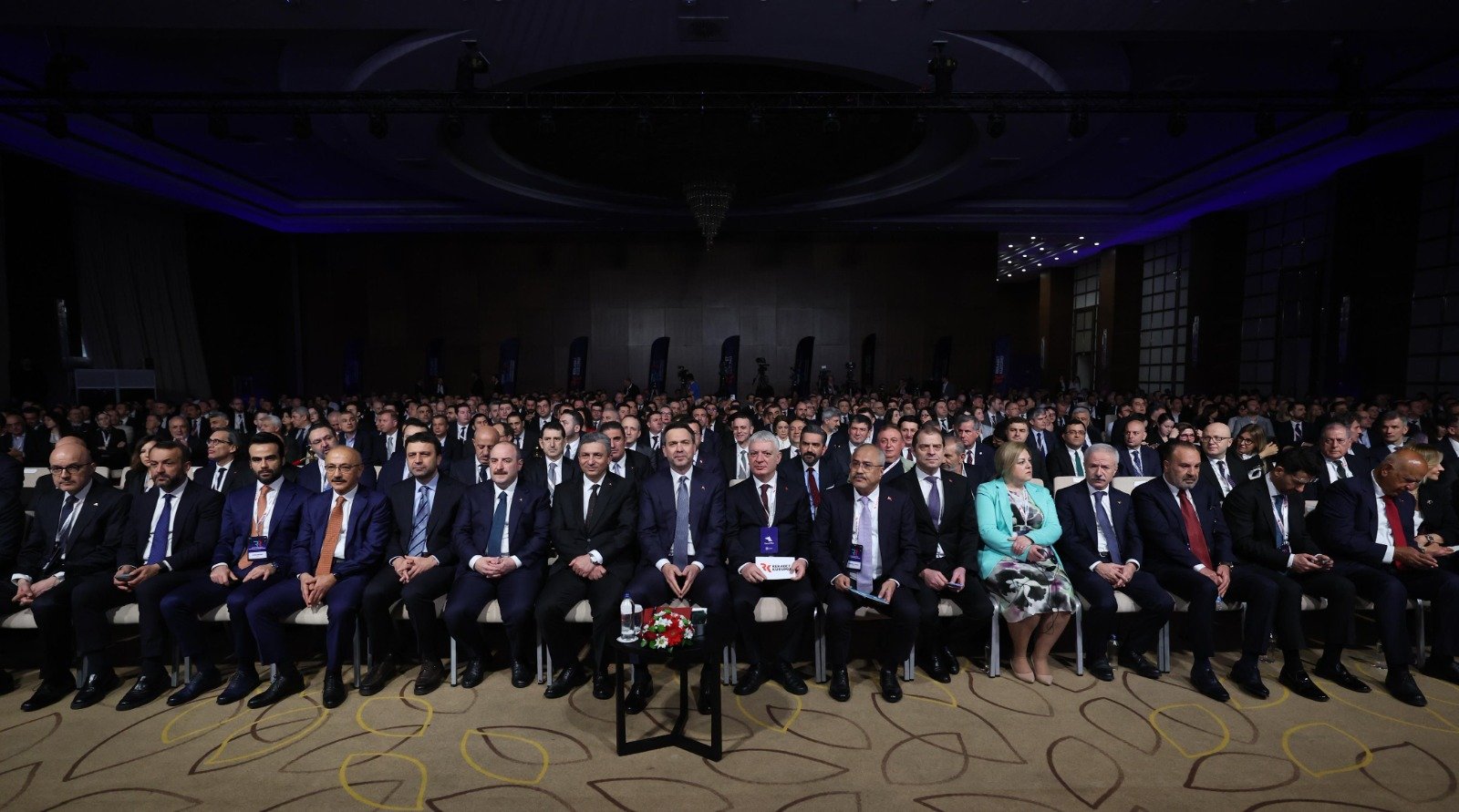 B A K A N B A Y R A K T A R H E D E F Y E N I E N E R J I M I M A R 1277143 380078