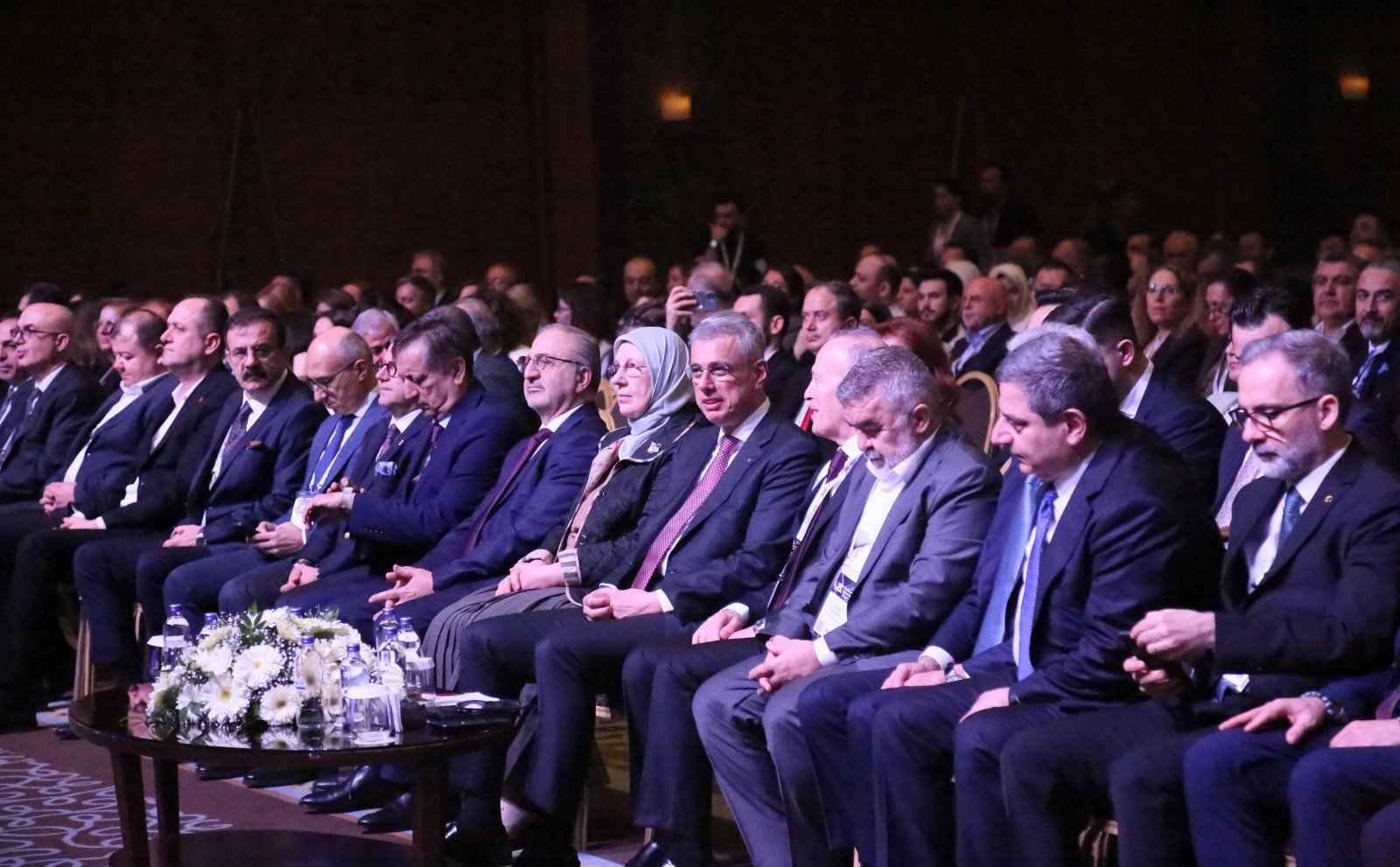 B A K A N M E M I S O G L U O Z E L S A G L I K K U R U L U S L A R I 1244417 370244