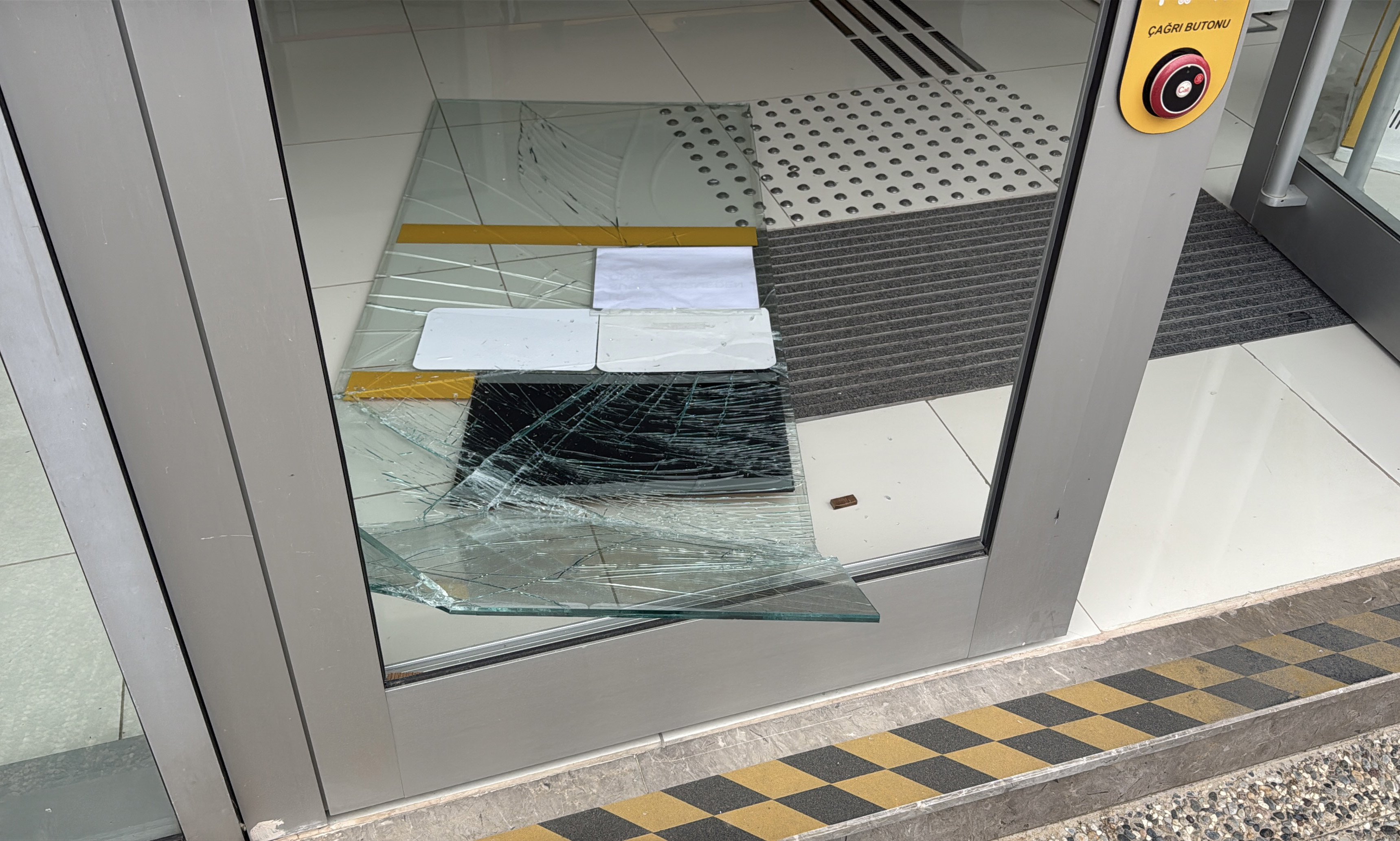 B A N K A N I N K A P I C A M I N I K I R I P K A C T I L A R 1264329 376346