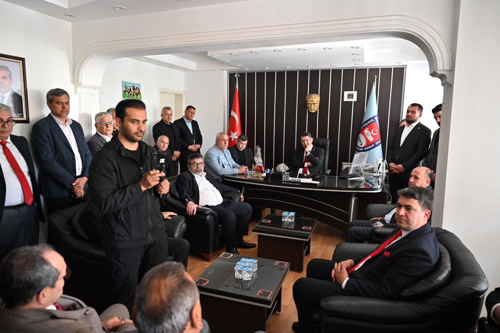 B A S K A N D E R E S E C I M Z I Y A R E T L E R I N E B A T I I L 1258956 374611