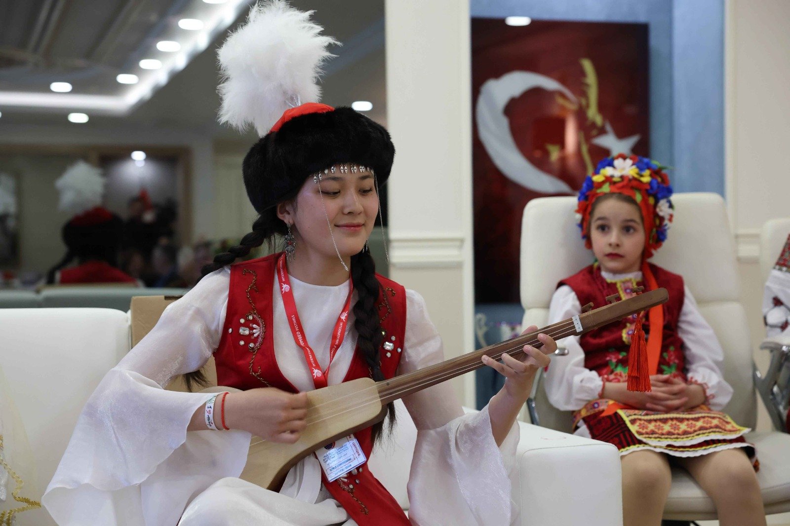 B A S K A N V E K I L I O Z D E M I R D U N Y A C O C U K L A R I N I 1269727 377871