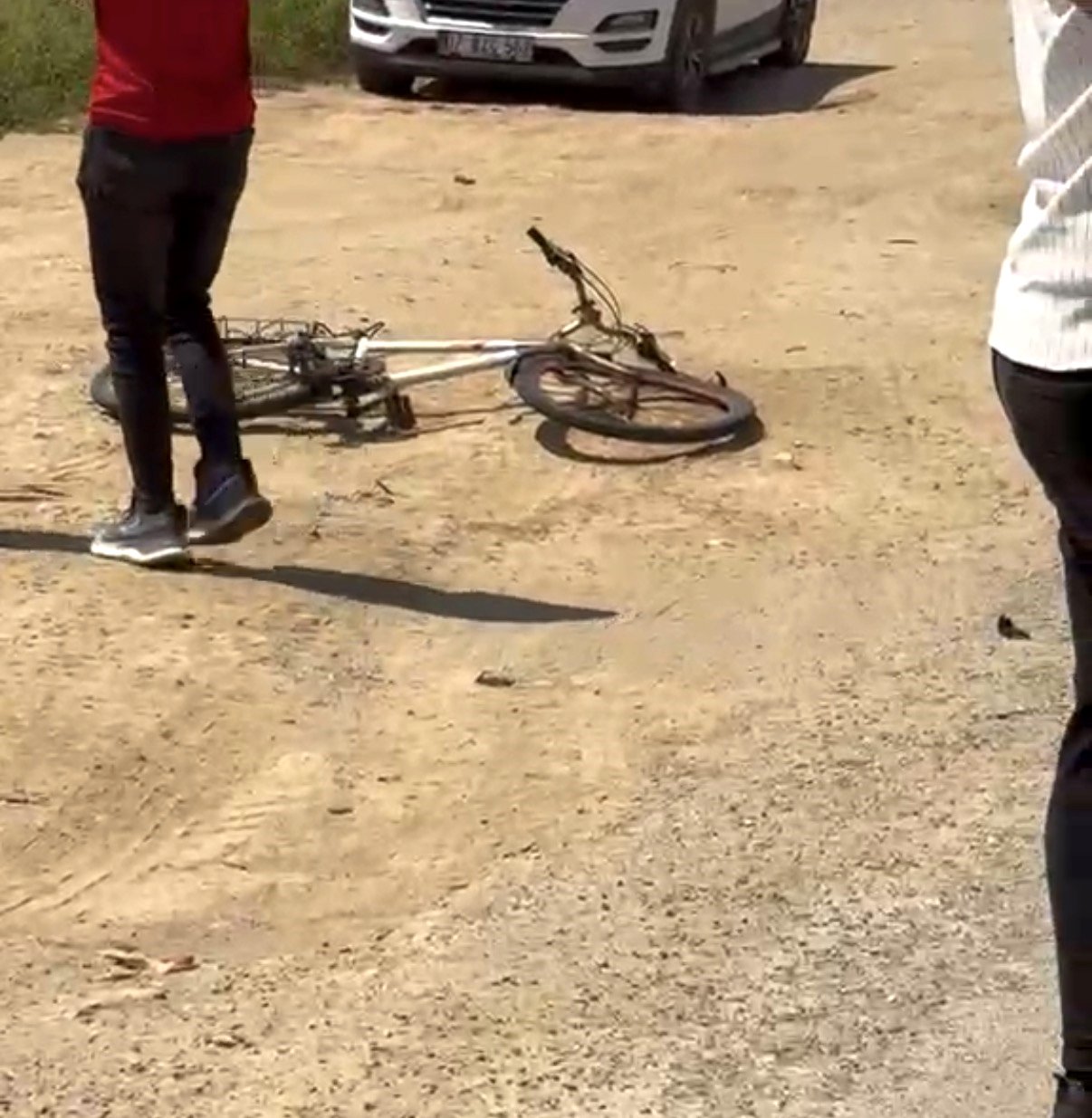 B I S I K L E T S U R U C U S U K A Z A D A H A Y A T I N I K A Y B E 1286117 382664