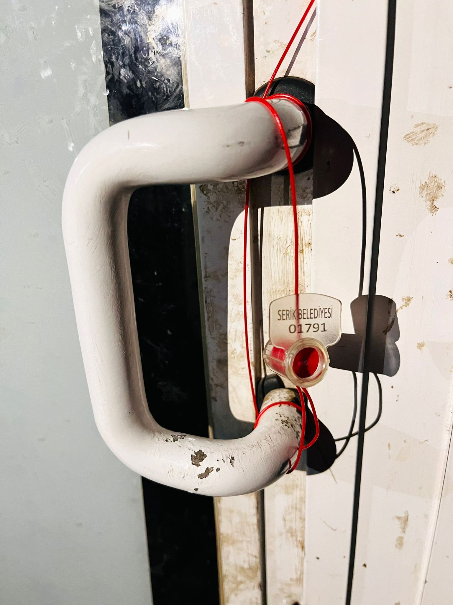 B O Z U K E T S A T A N K A S A P M U H U R L E N D I 1253646 373093