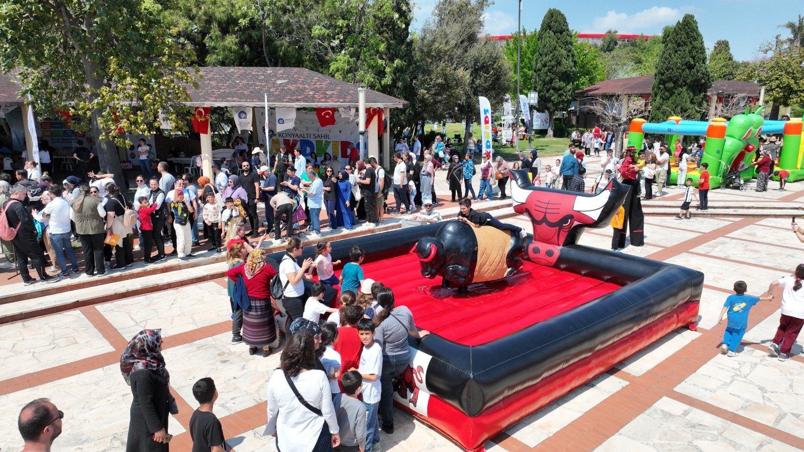 B U Y U K S E H I R D E N 23 N I S A N A O Z E L C O S K U D O L 1259922 374922