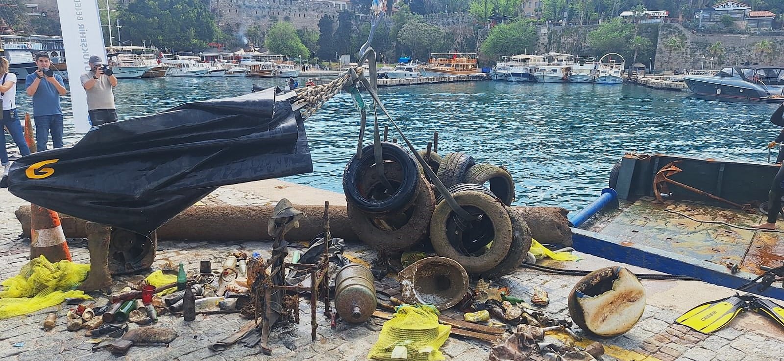 D E N I Z D E N 5 T O N A T I K C I K A R I L D I 1279438 380706