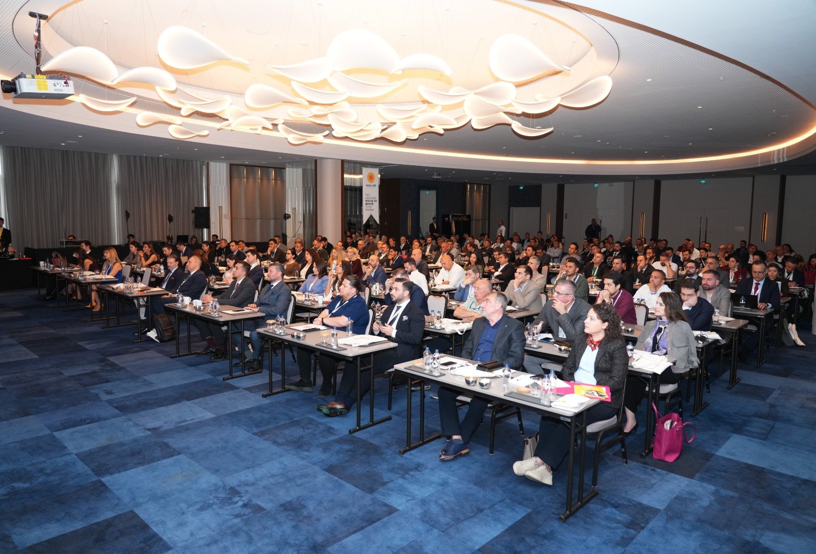 Enerjisa Enerji Is Dunyasini Antalyada 1268730 377593 (1)