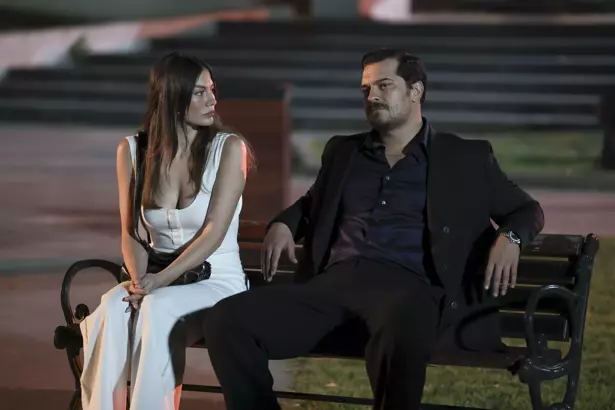 Eşref Rüya dizisi yayın akışından neden kaldırıldı?