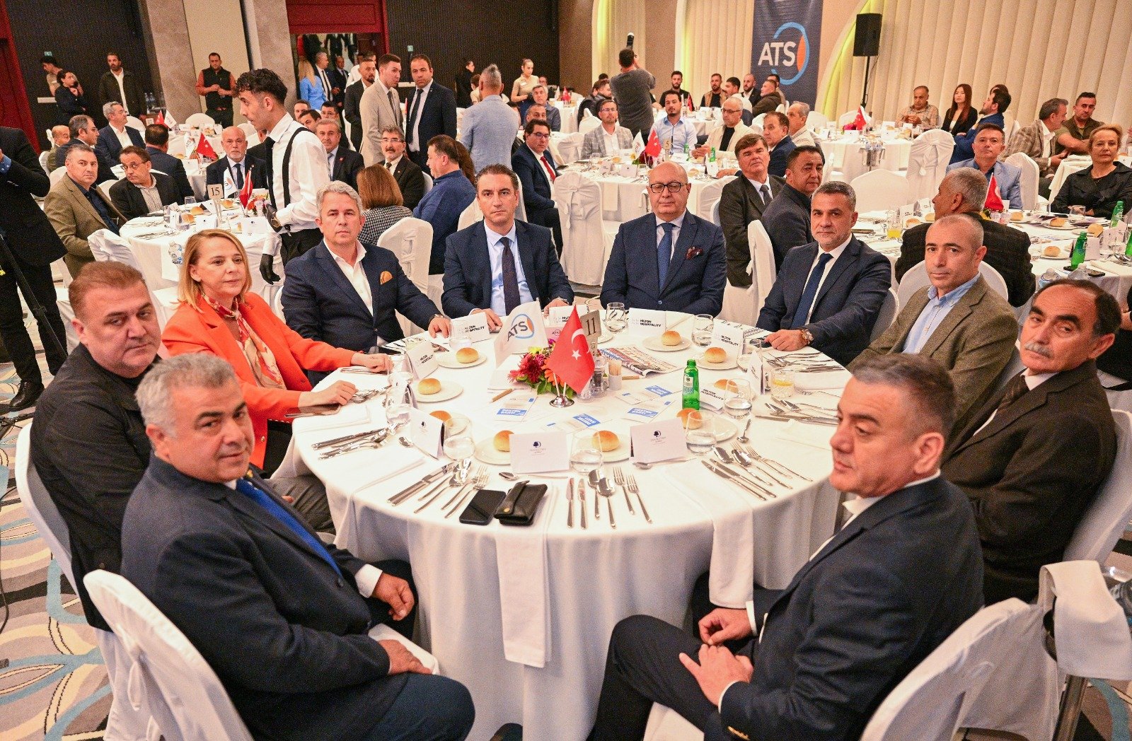 H A C I S U L E Y M A N K E M E R I N G E L E C E G I N I B U G U N D 1254205 373251-1