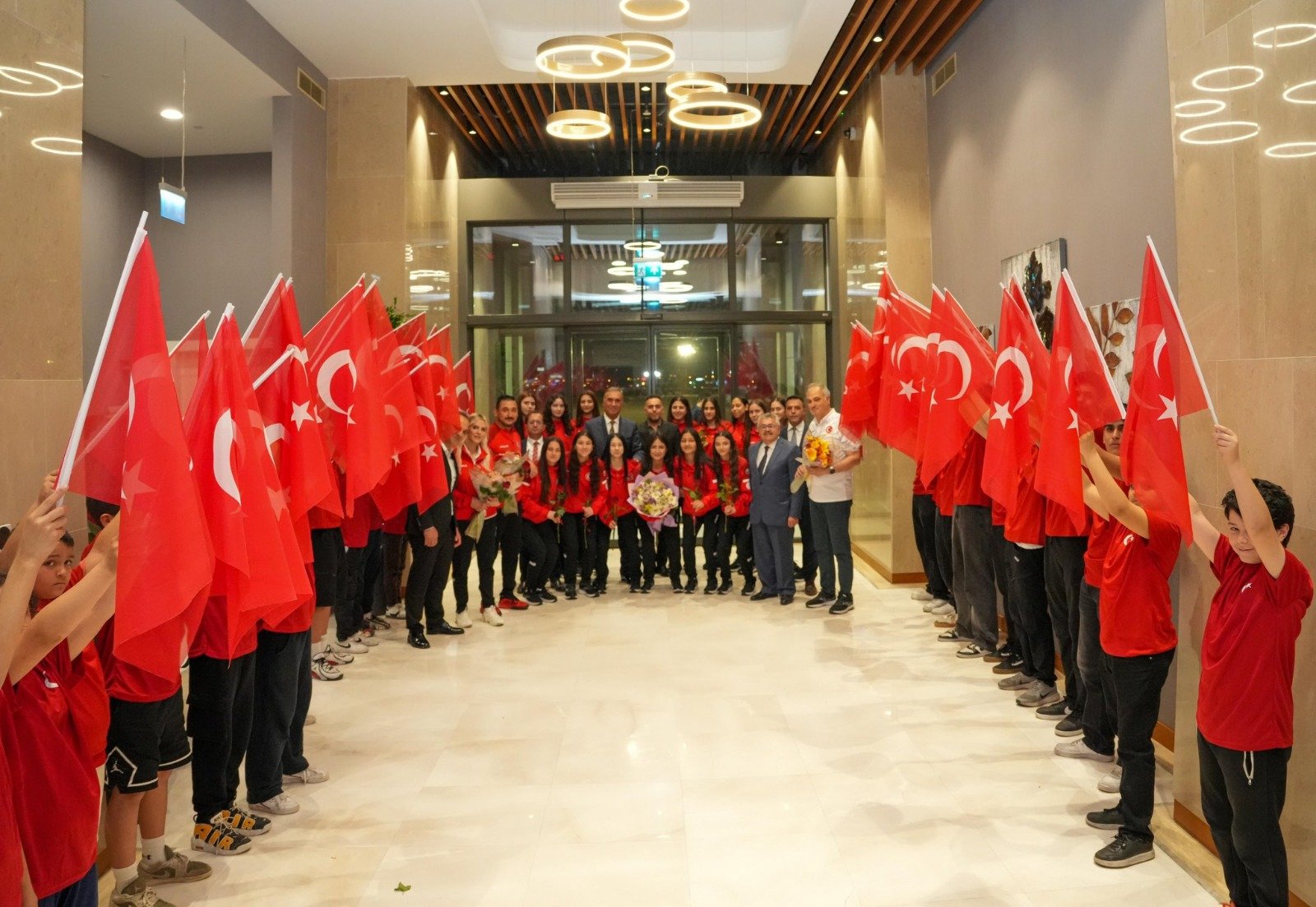 H H F3H X4 W Q A Aqu Du