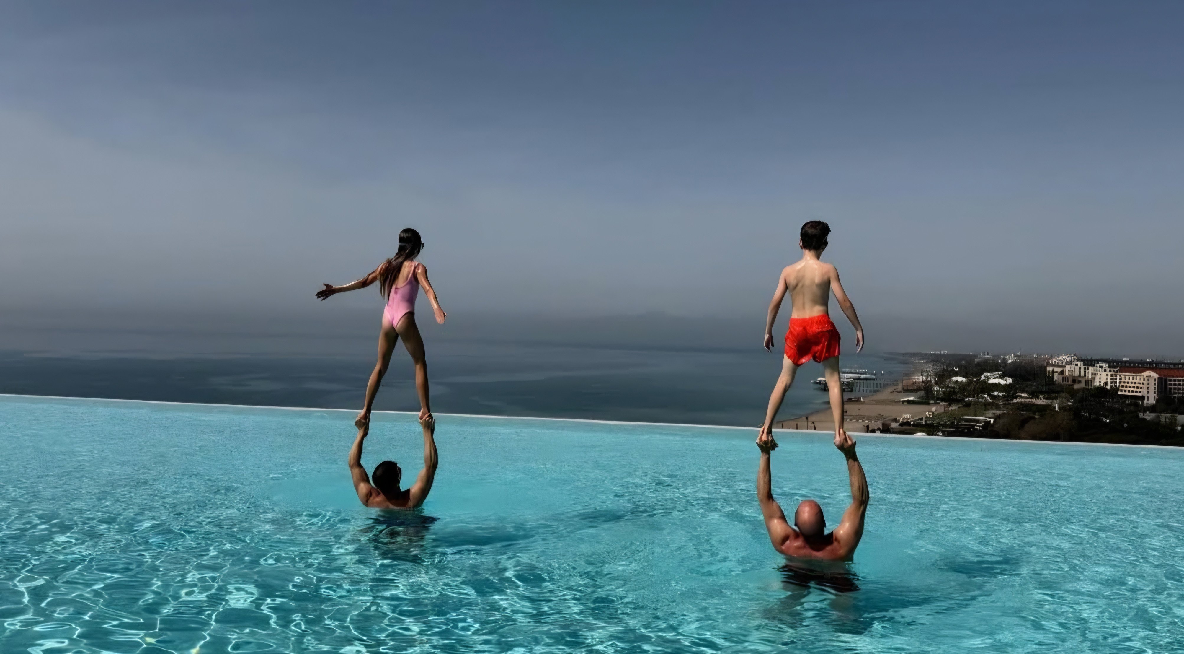 I N G I L I Z O Y U N C U J A S O N S T A T H A M’ D A N S O N S U Z L 1264591 376427