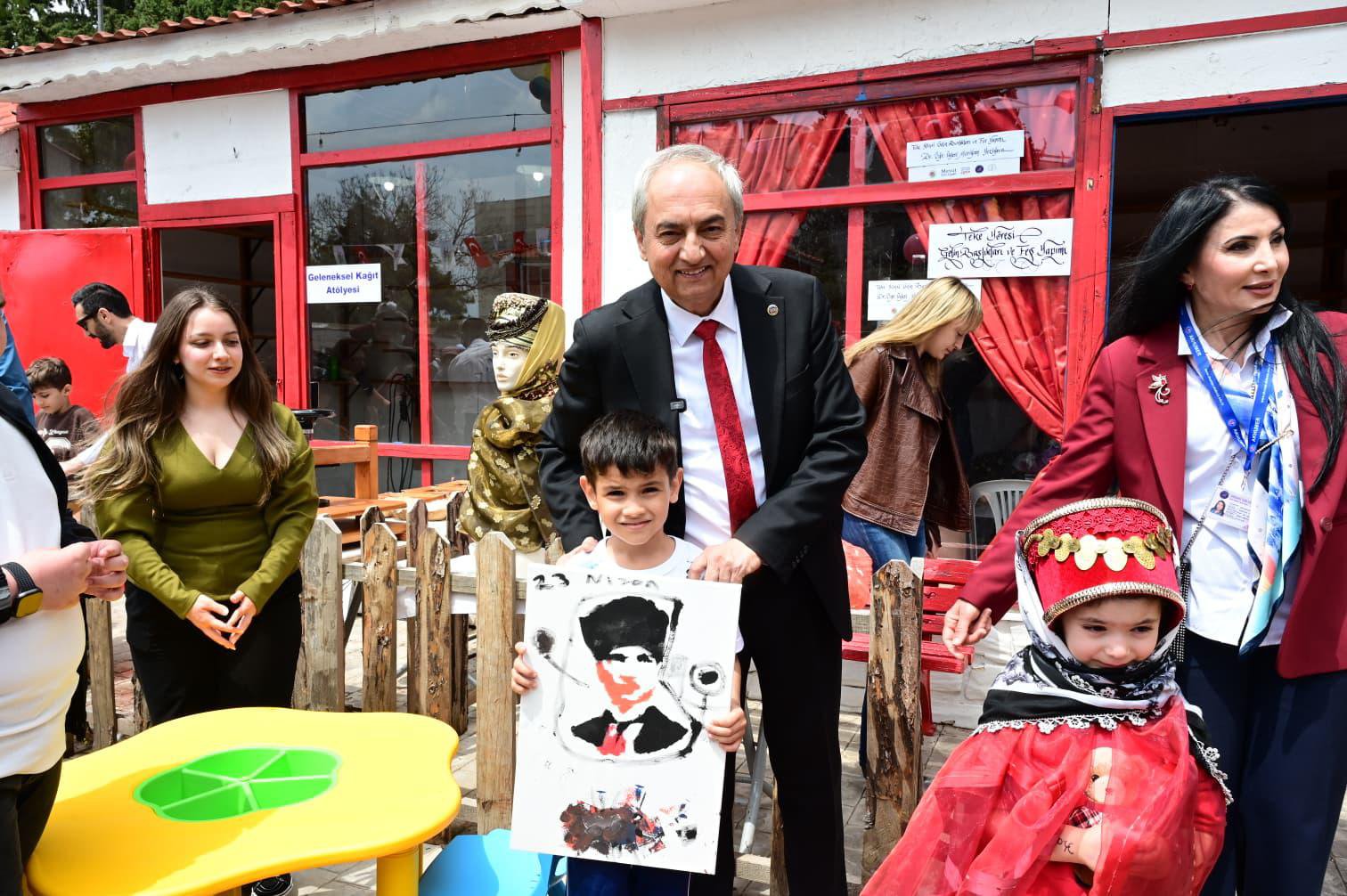 K E P E Z’ D E 23 N I S A N C O S K U S U B A Y R A M K O R T E J I 1274967 379452