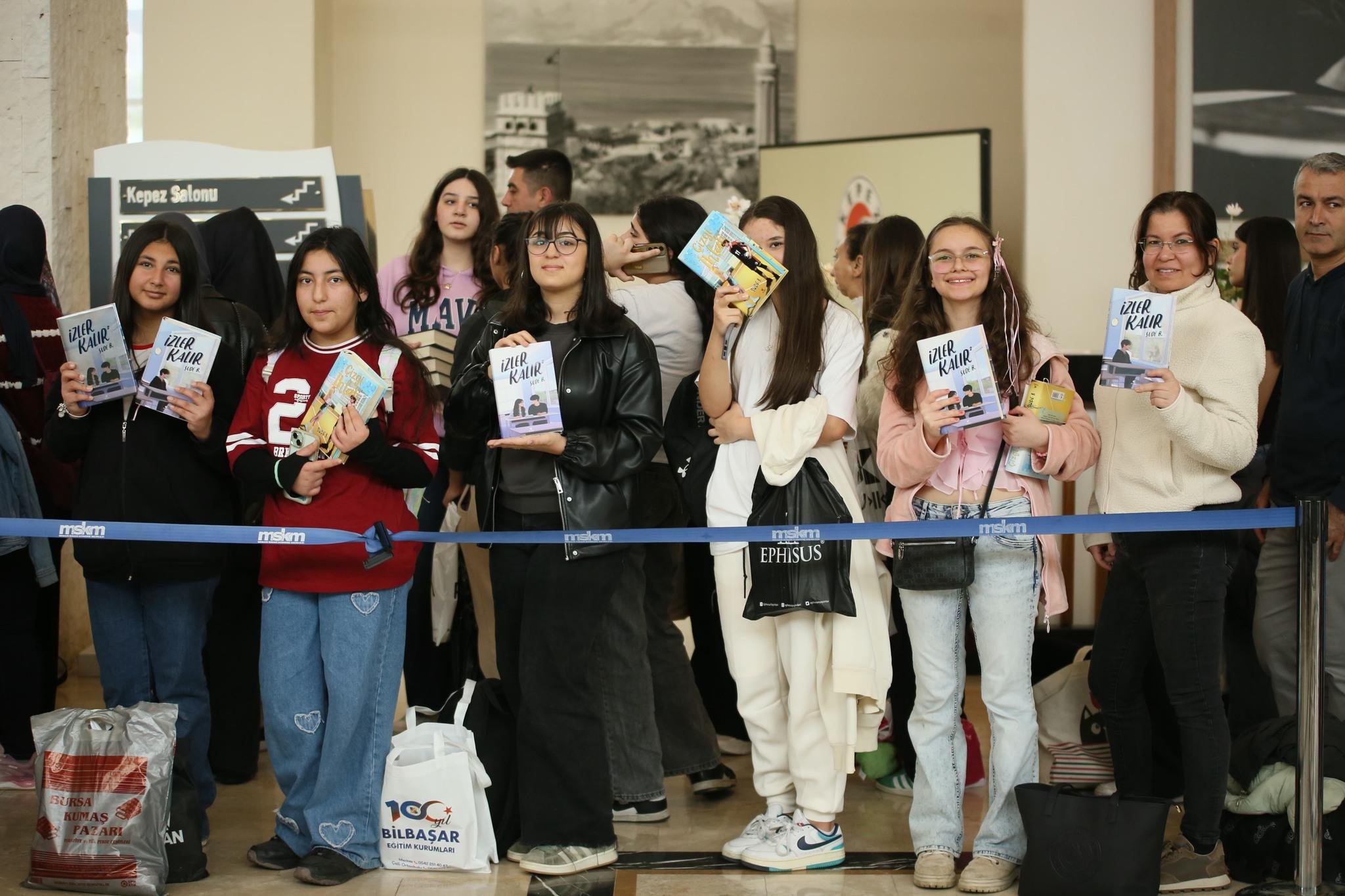 Kepez Kitap Fuari, Kitapseverlerle Dolup Tasti 12