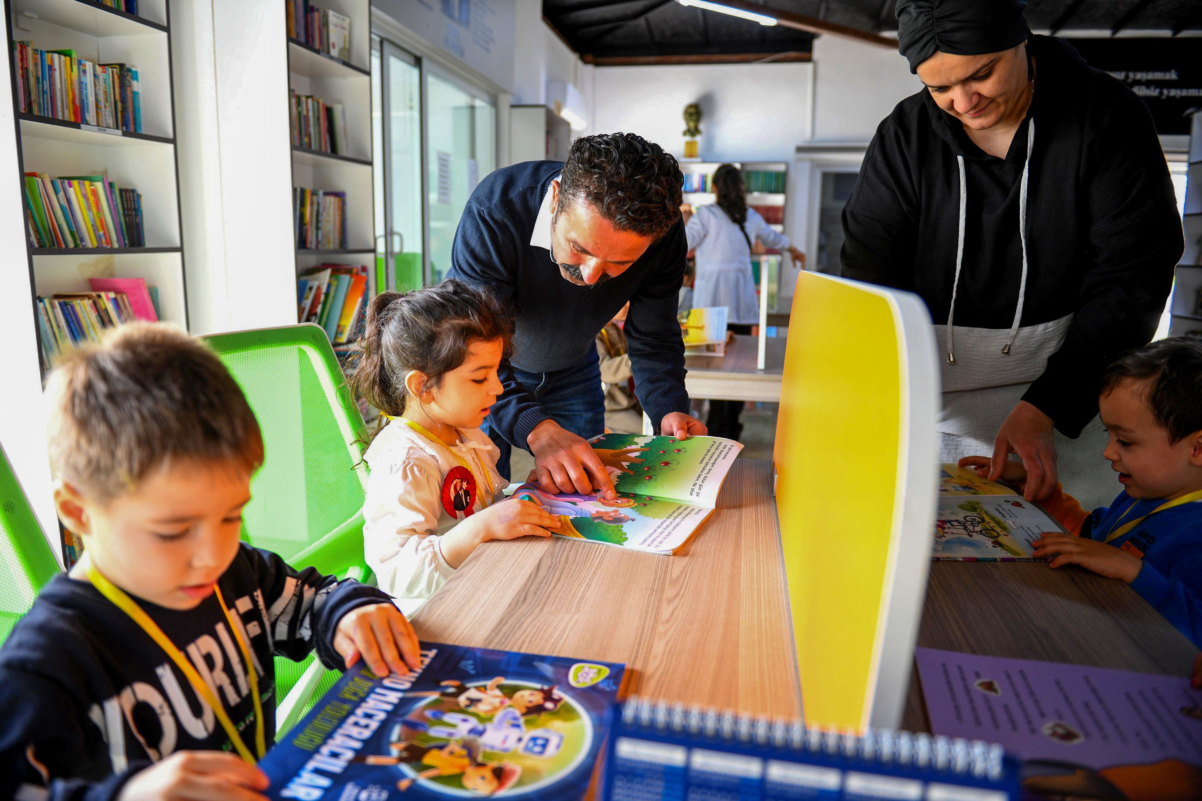 M I N I K O K U R L A R K U T U P H A N E D E 1242816 369757-2