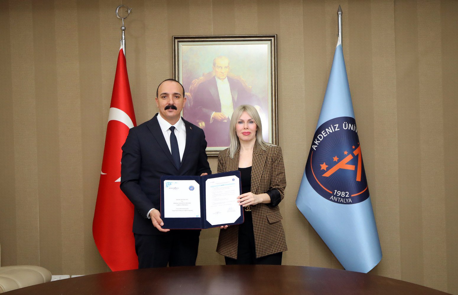 S A N A T D E M A N S A K A R S I K A L K A N O L A C A K 1252510 372700