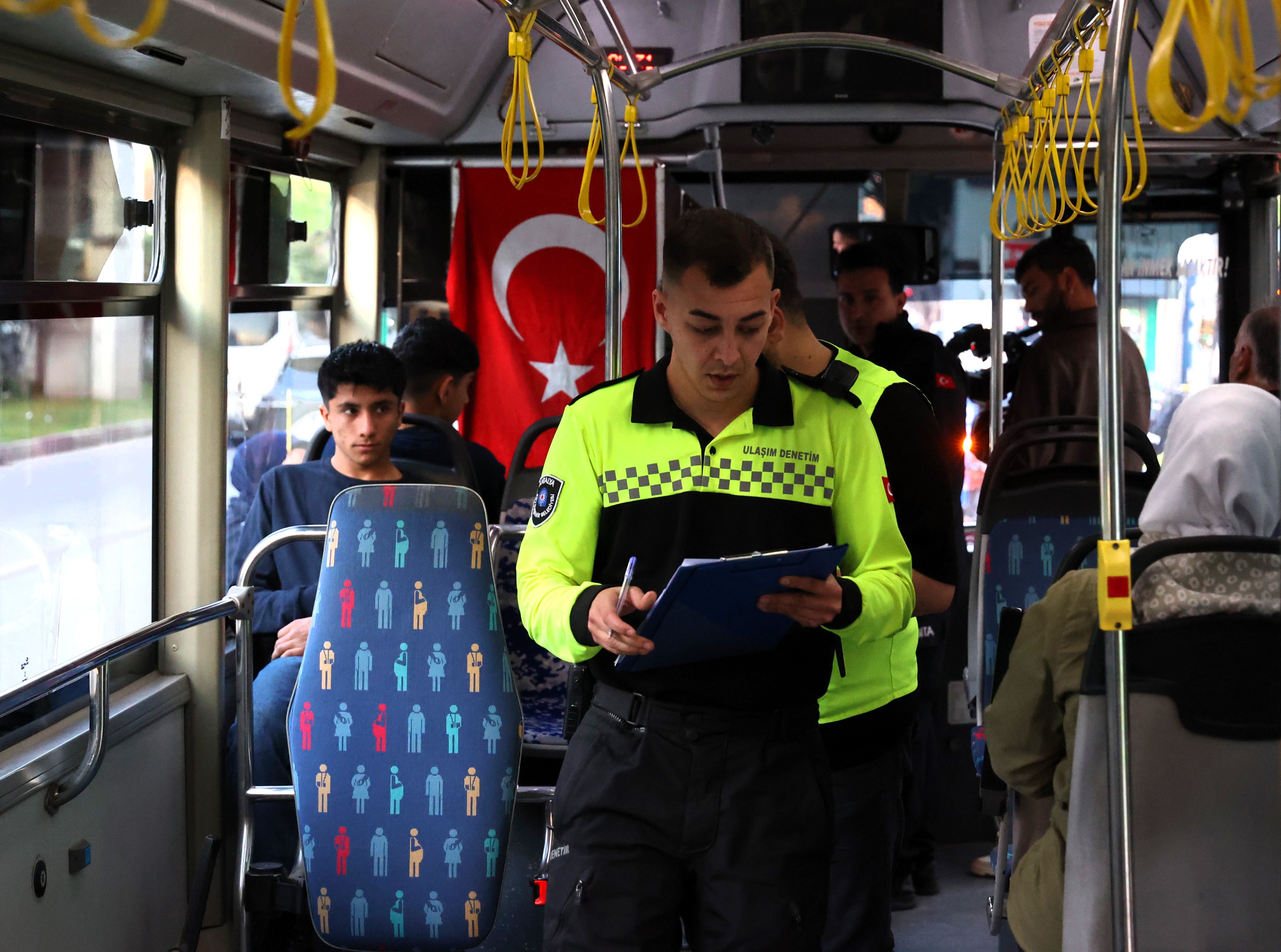 T O P L U U L A S I M A R A C L A R I N A Y O N E L I K D E N E T I M 1262867 375858