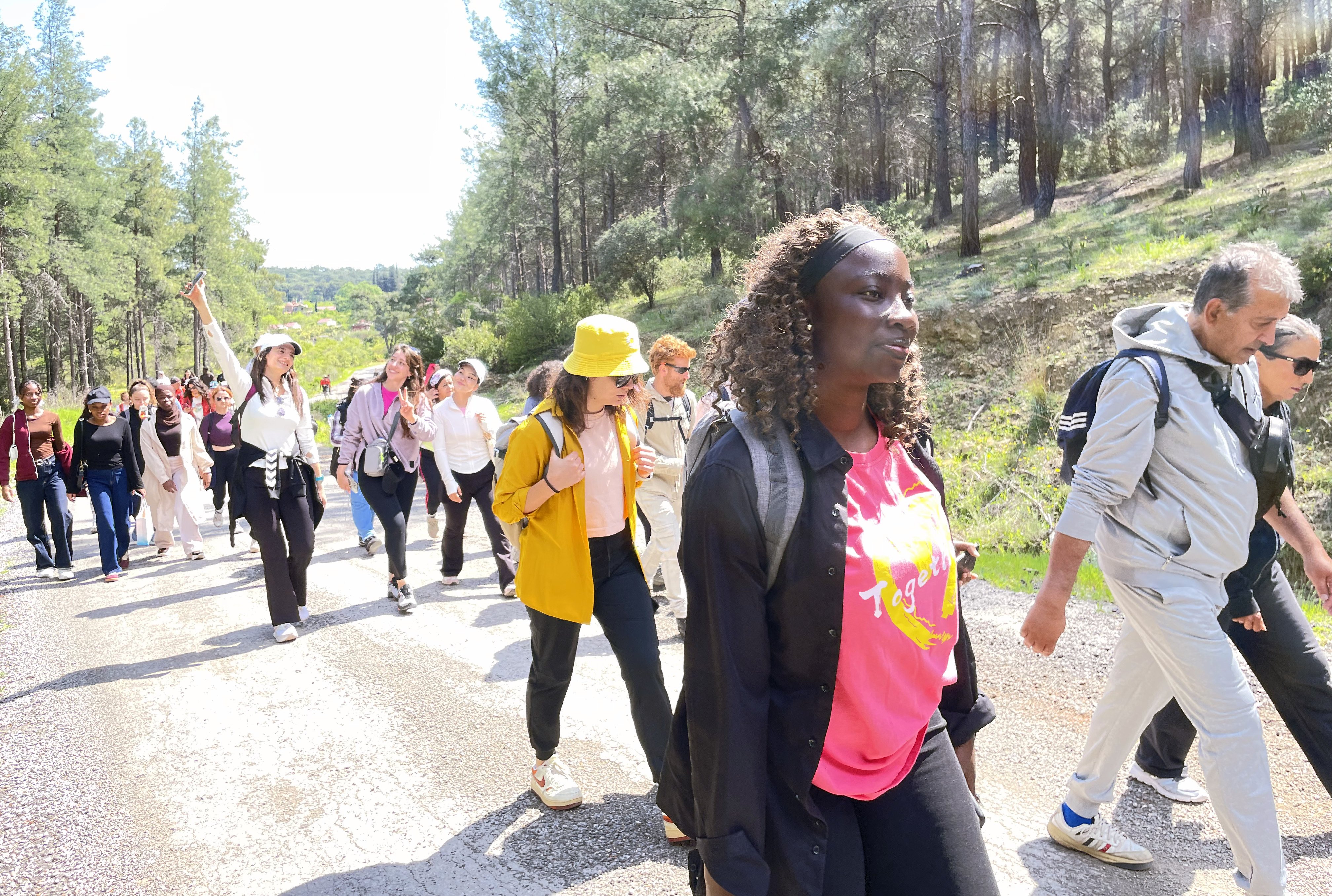 T U R I Z M H A F T A S I’ N A O Z E L Y U R U Y U S 1270698 378185