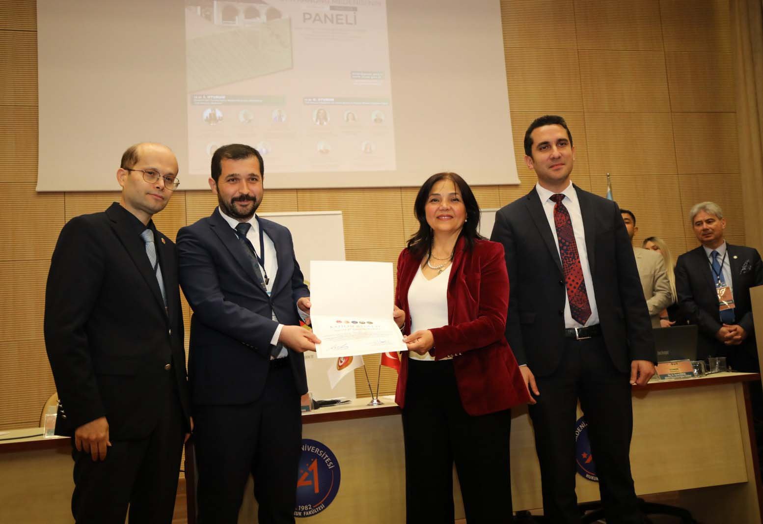 T U R K M E D E N I K A N U N U P A N E L V E S E R G I P R O G R A 1260464 375083