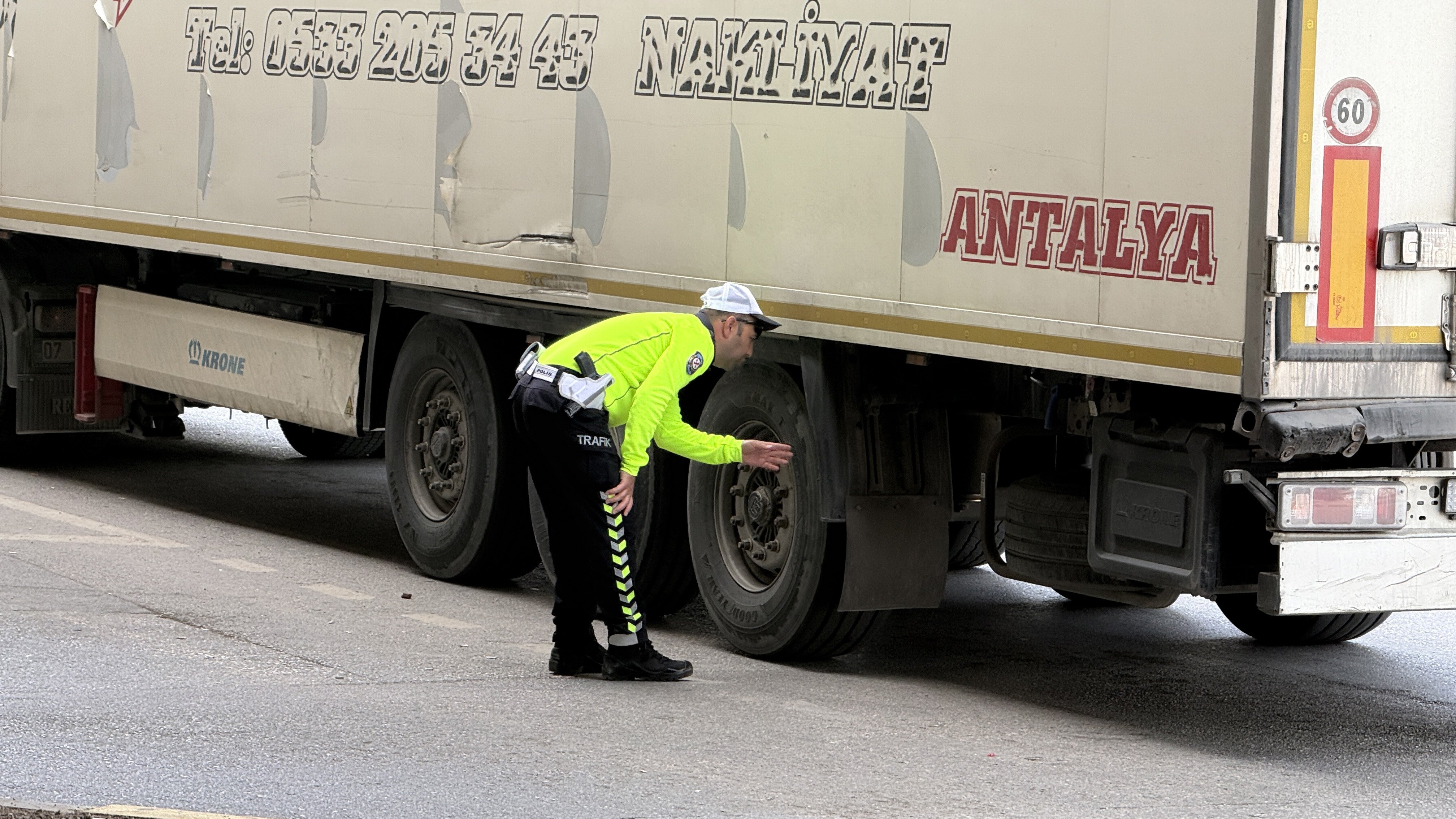 Y O L K E N A R I N D A M E N D I L S A T A R K E N T I R I N A L T 1263295 376012