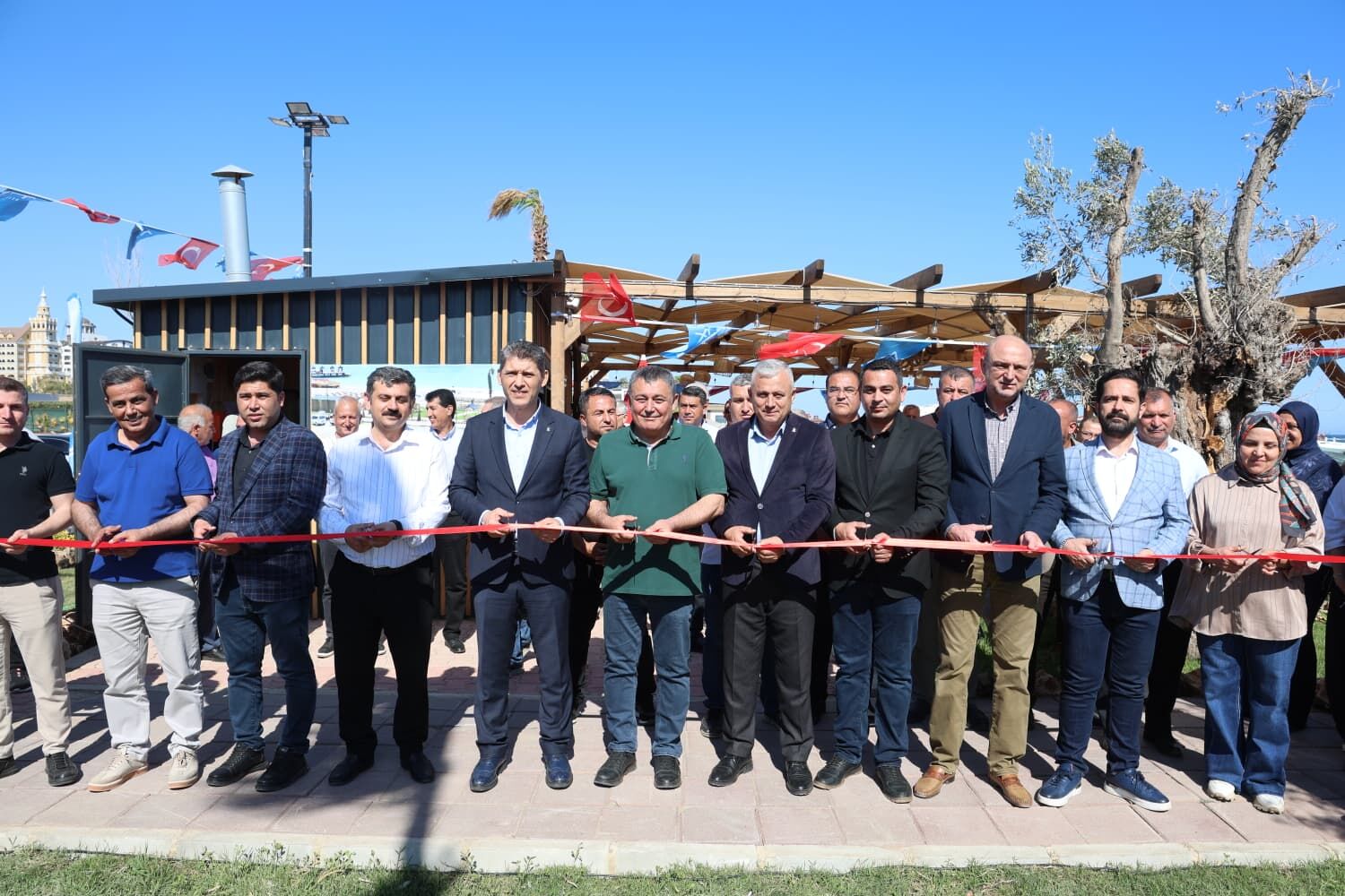 Aksu'da halk plajı hizmete açıldı
