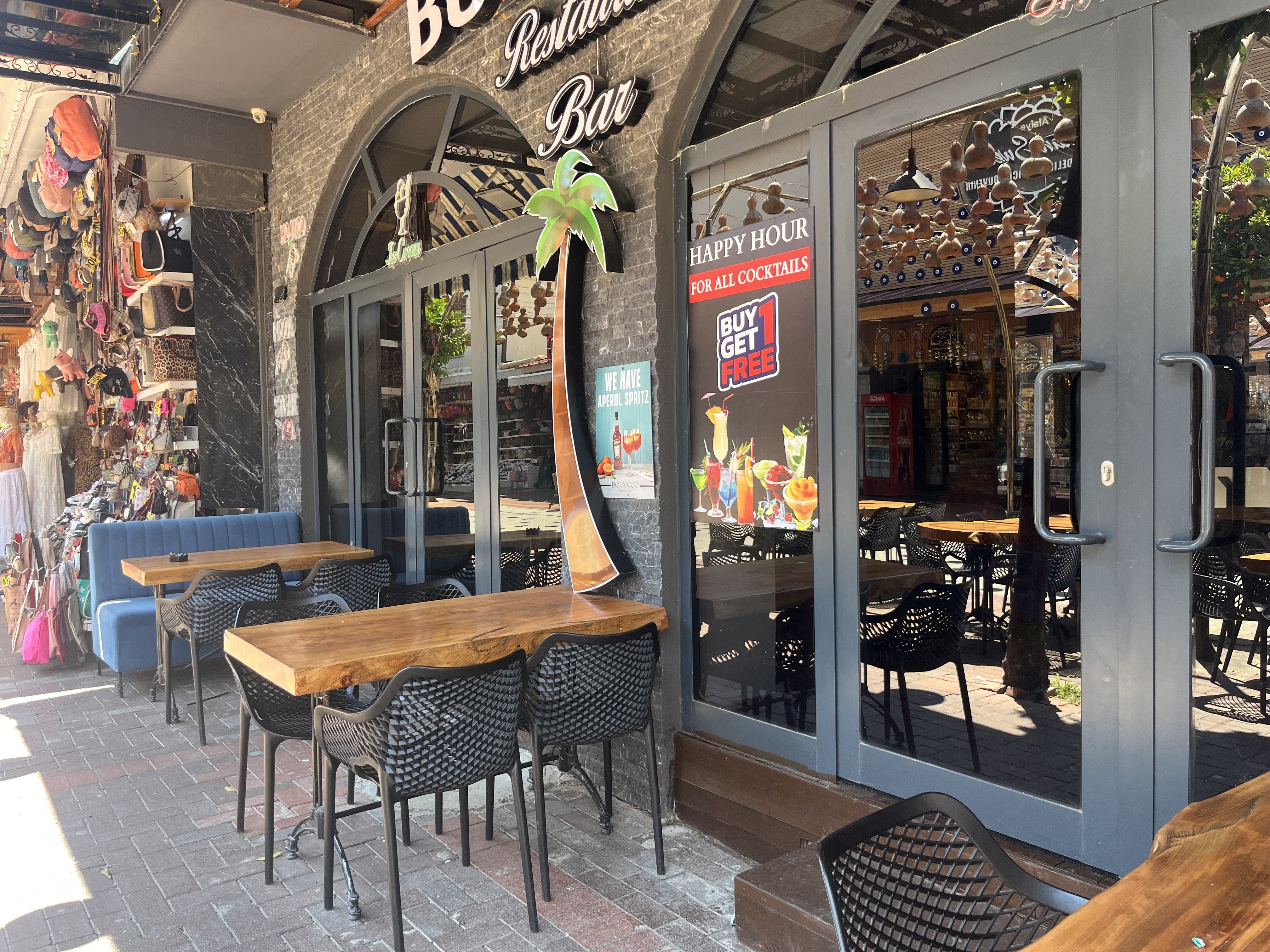 Alanya'da tartışmada silahlar çekildi