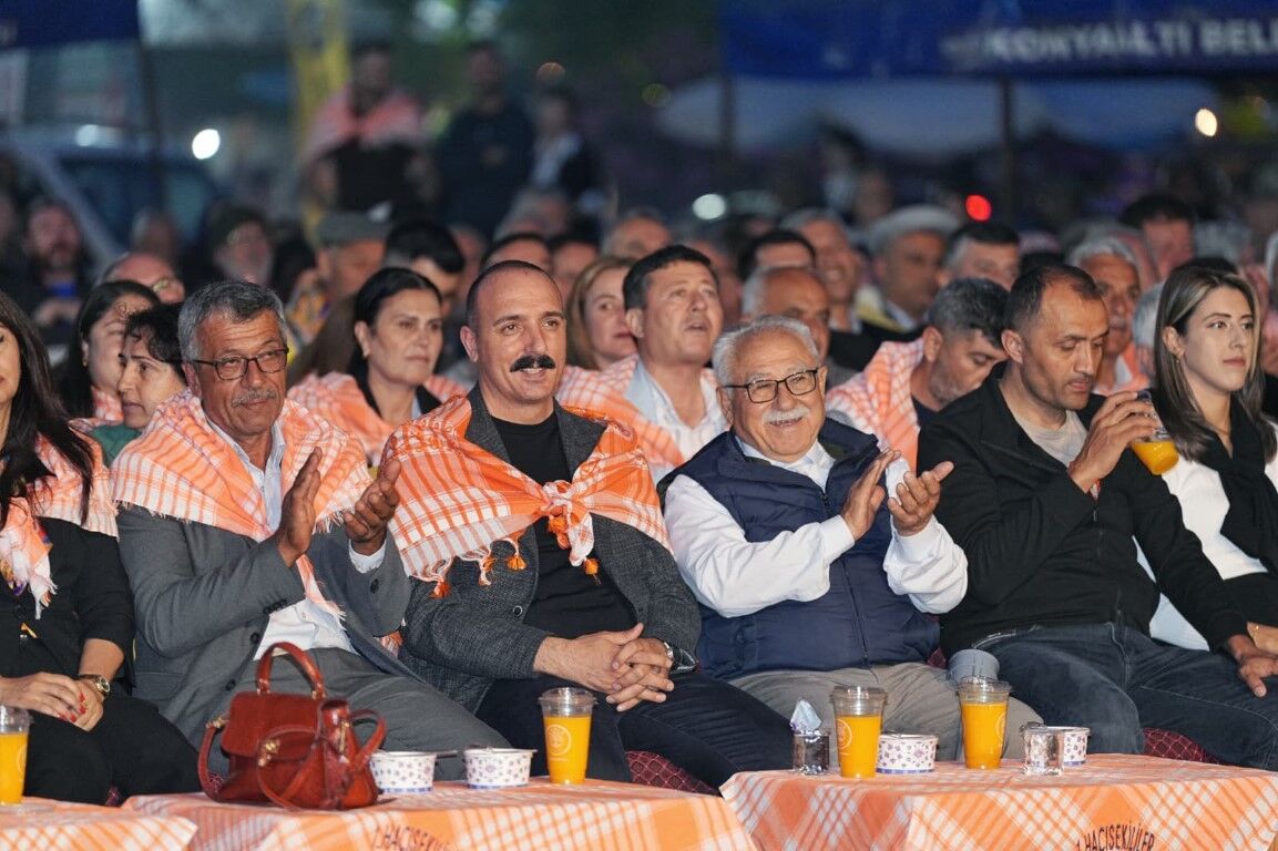 Başkan Kotan Haciseki̇li̇ler Şenli̇ği̇’nde Vatandaşlarla Buluştu (3)