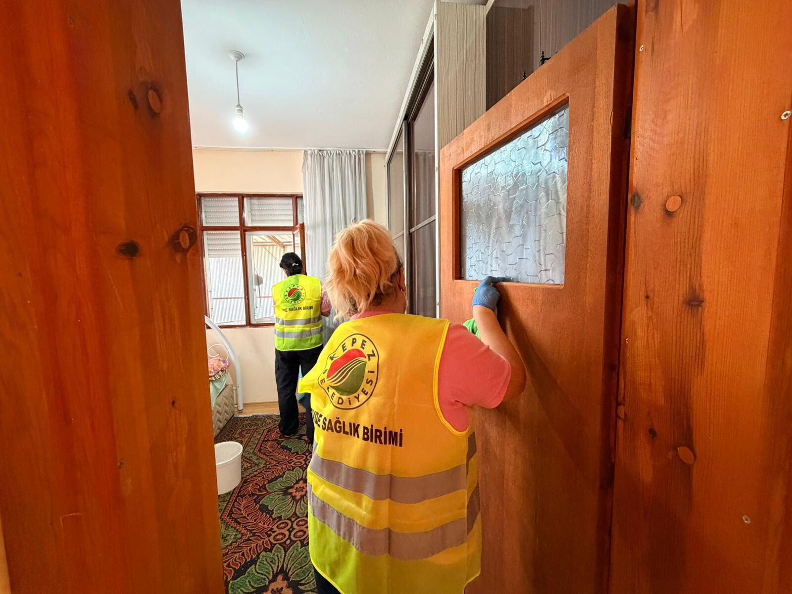 Kepez Belediyesinden Anlamli Hizmet Sehit Ve Gazi Evlerinde Bayram Temizligi 1