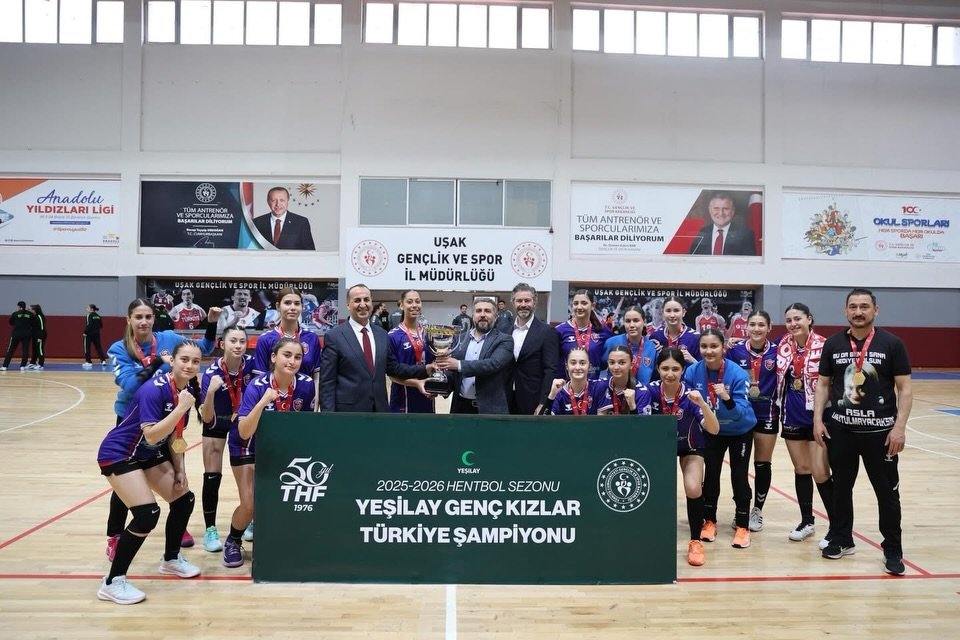 Kepezin Genc Sultanlari Zirvede Antalyaya Turkiye Sampiyonlugu Gururu 2