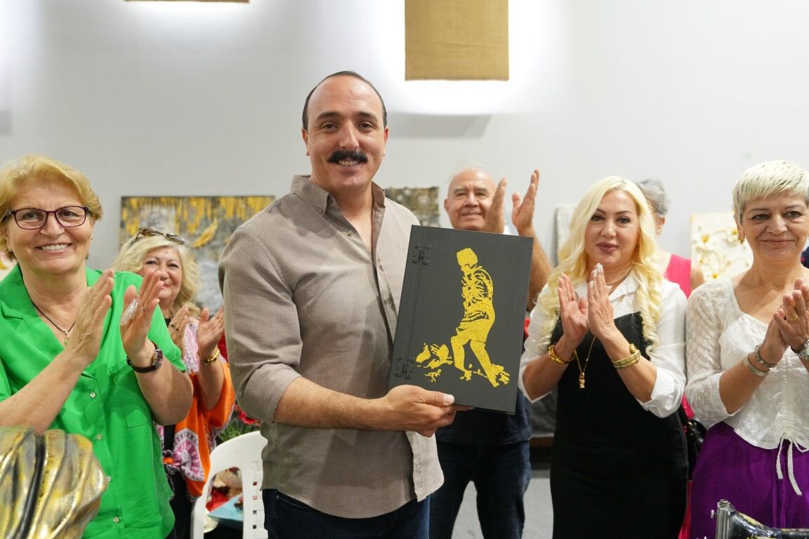 Konsem Yil Sonu Sergi̇si̇ Açiliyor (2)