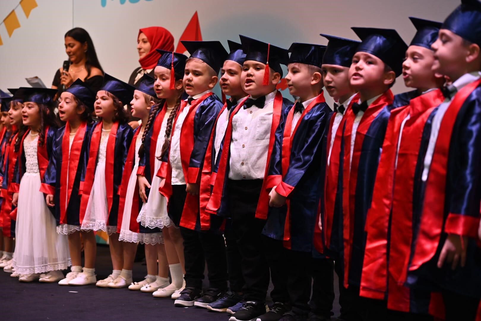 Kepez'de mezuniyet heyecanı