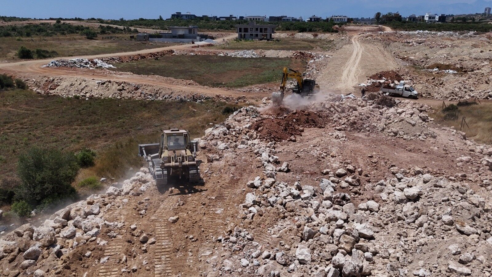 Aksu'da yol çalışması