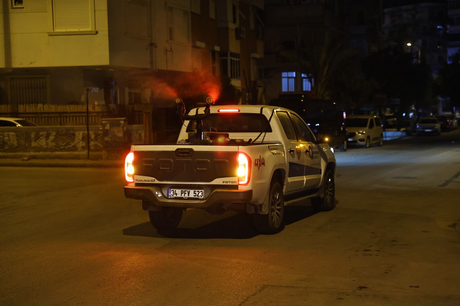 Büyükşehir’den Gece Vektör Mesaisi (5)